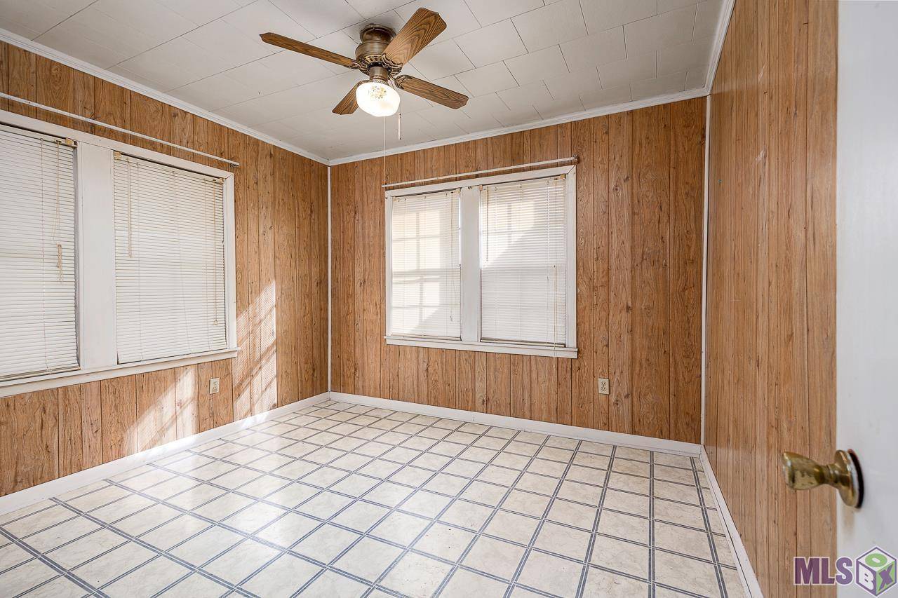 Port Allen, LA 70767,1035 6th St