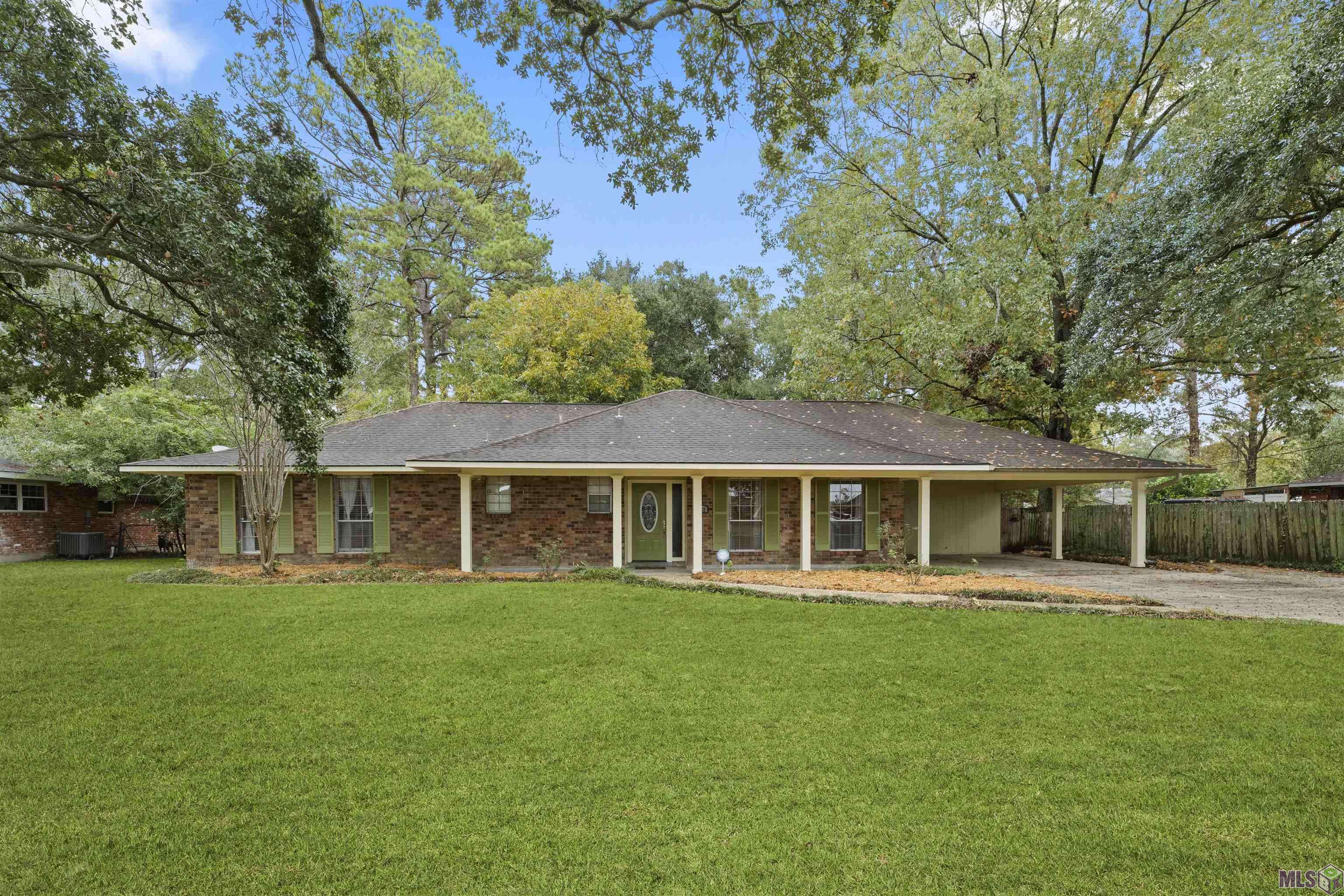 Zachary, LA 70791,5132 Gloria St