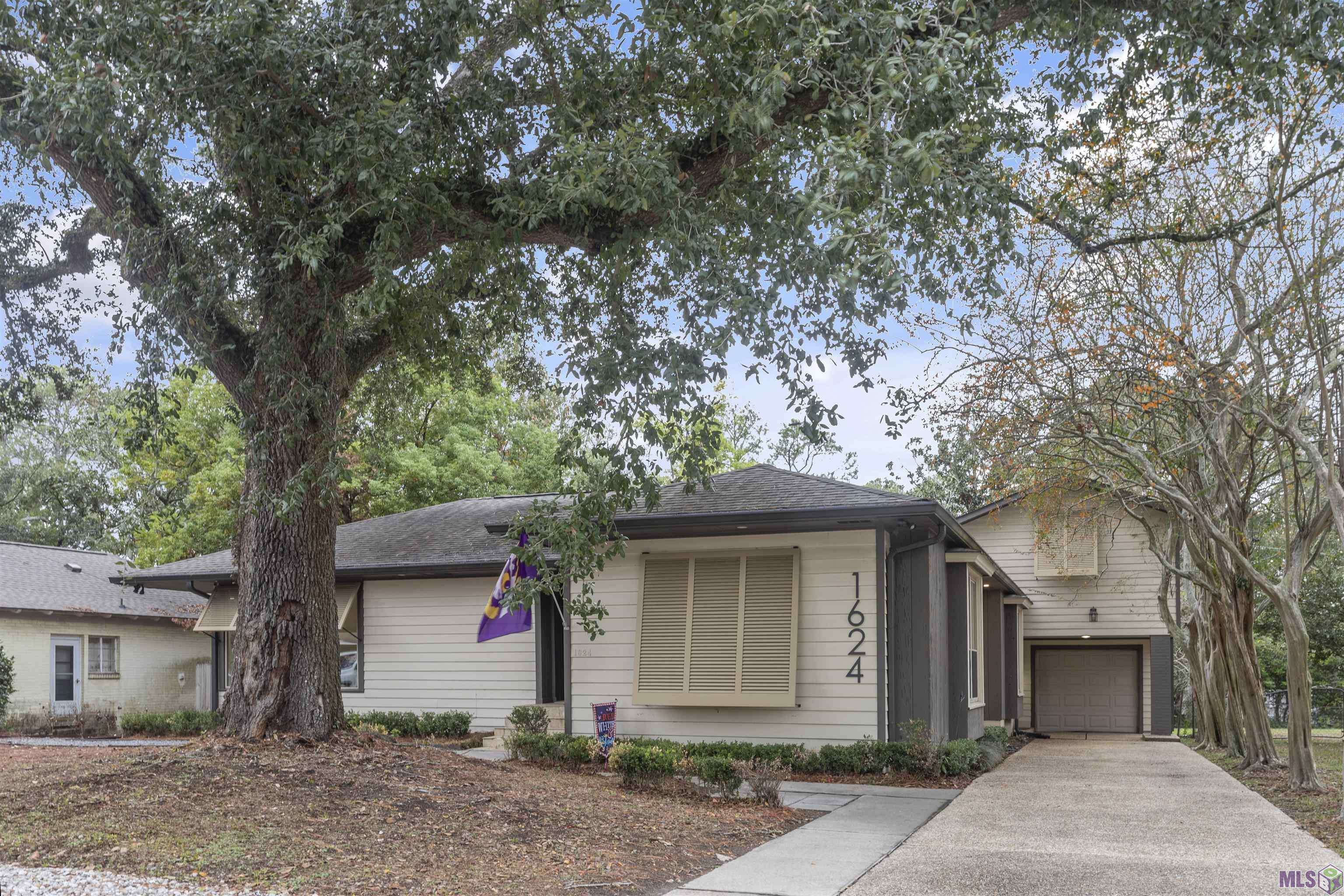 Baton Rouge, LA 70808,1624 S Acadian Thwy