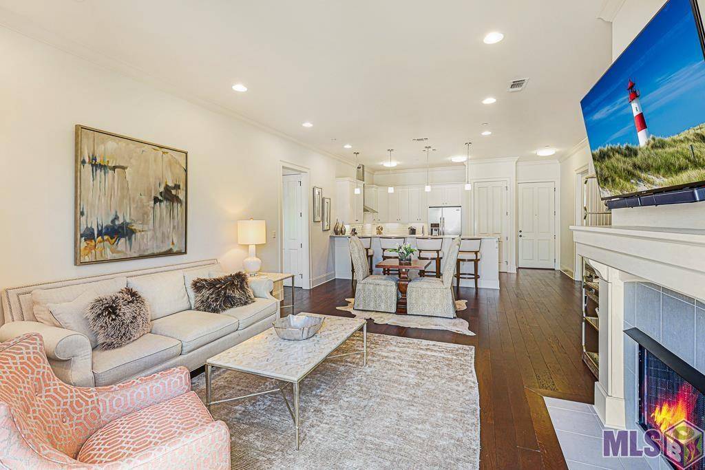 Baton Rouge, LA 70810,8201 Village Plaza Ct ##3C