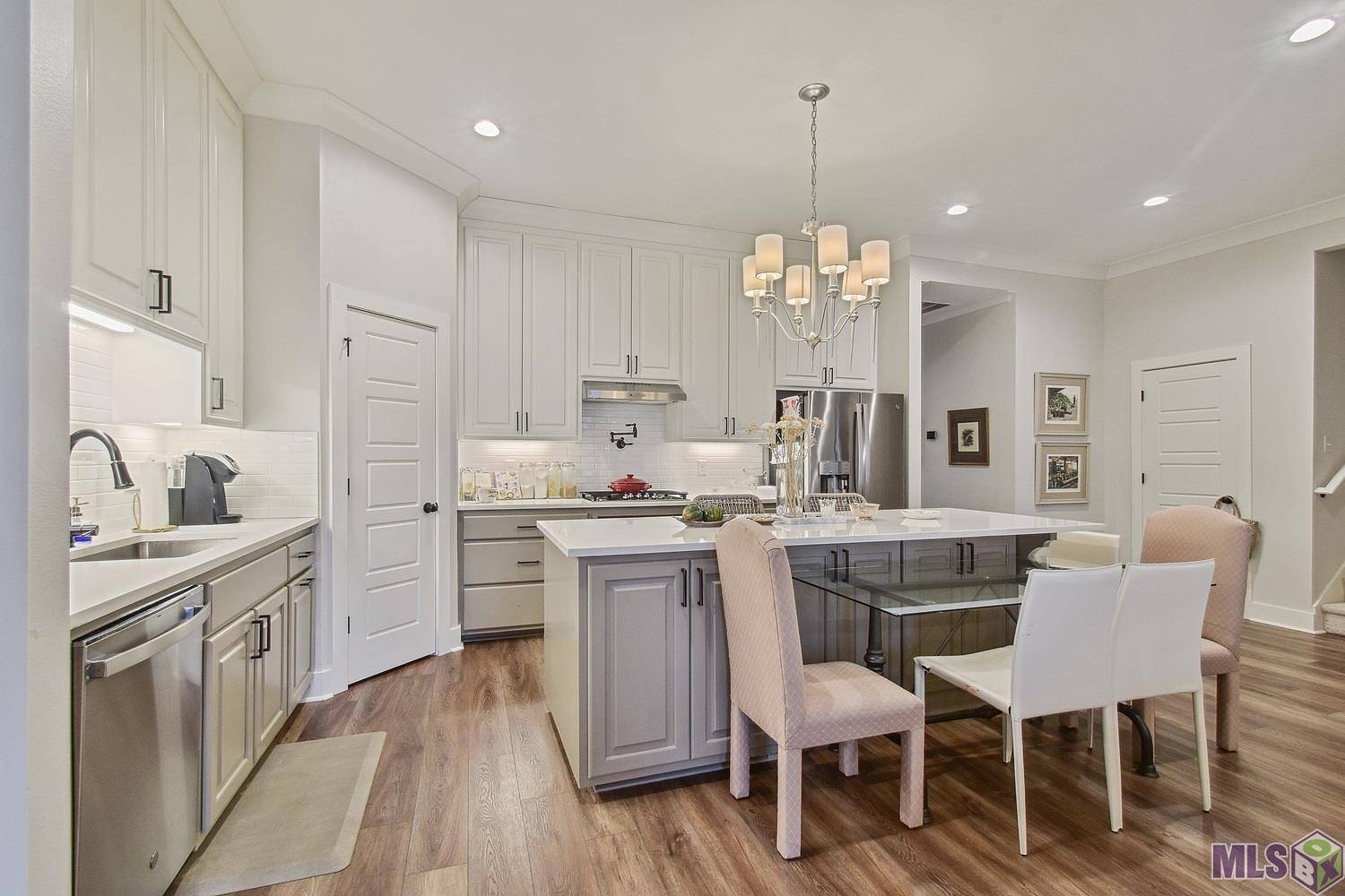 Baton Rouge, LA 70810,9208 Southlawn Dr