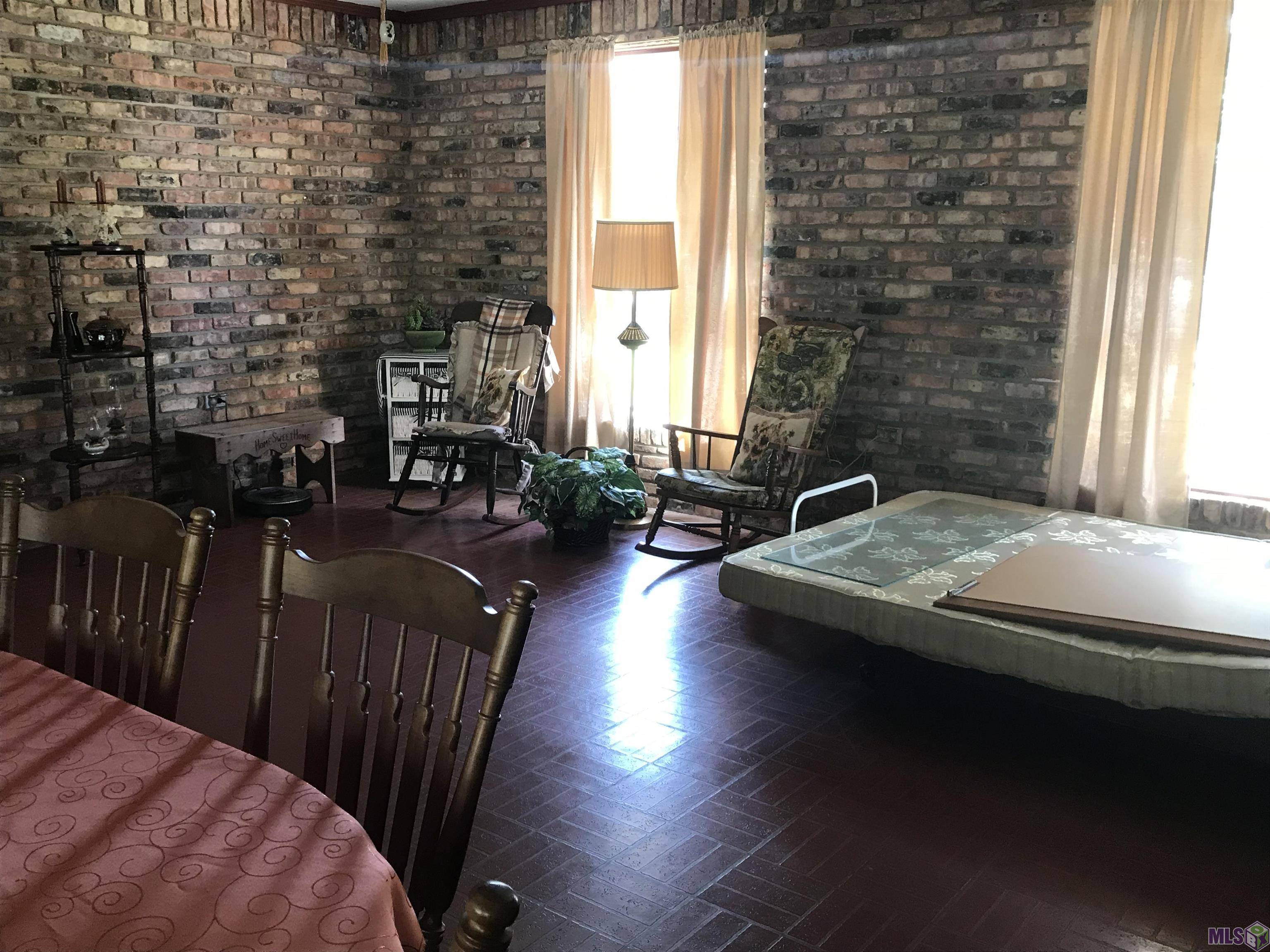 Baton Rouge, LA 70815,9421 Mollylea Dr