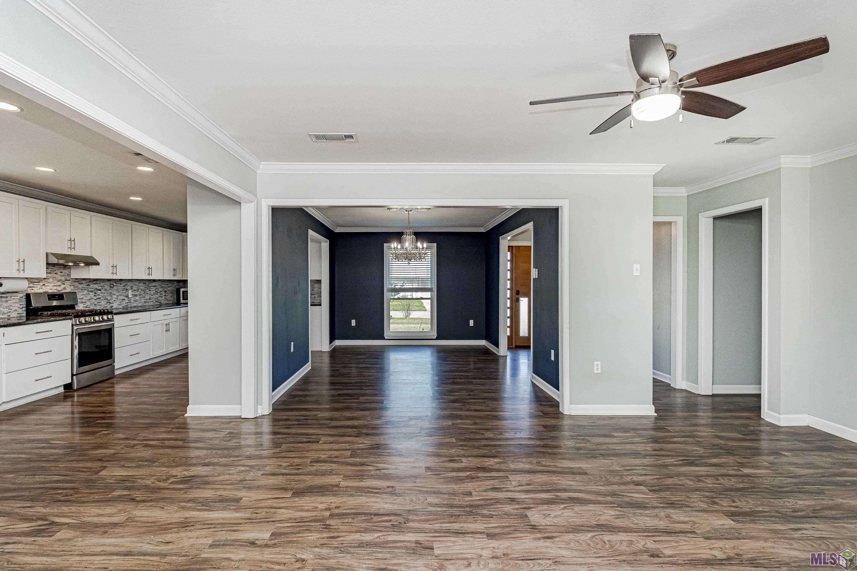 Baton Rouge, LA 70815,10926 Major Oak Dr