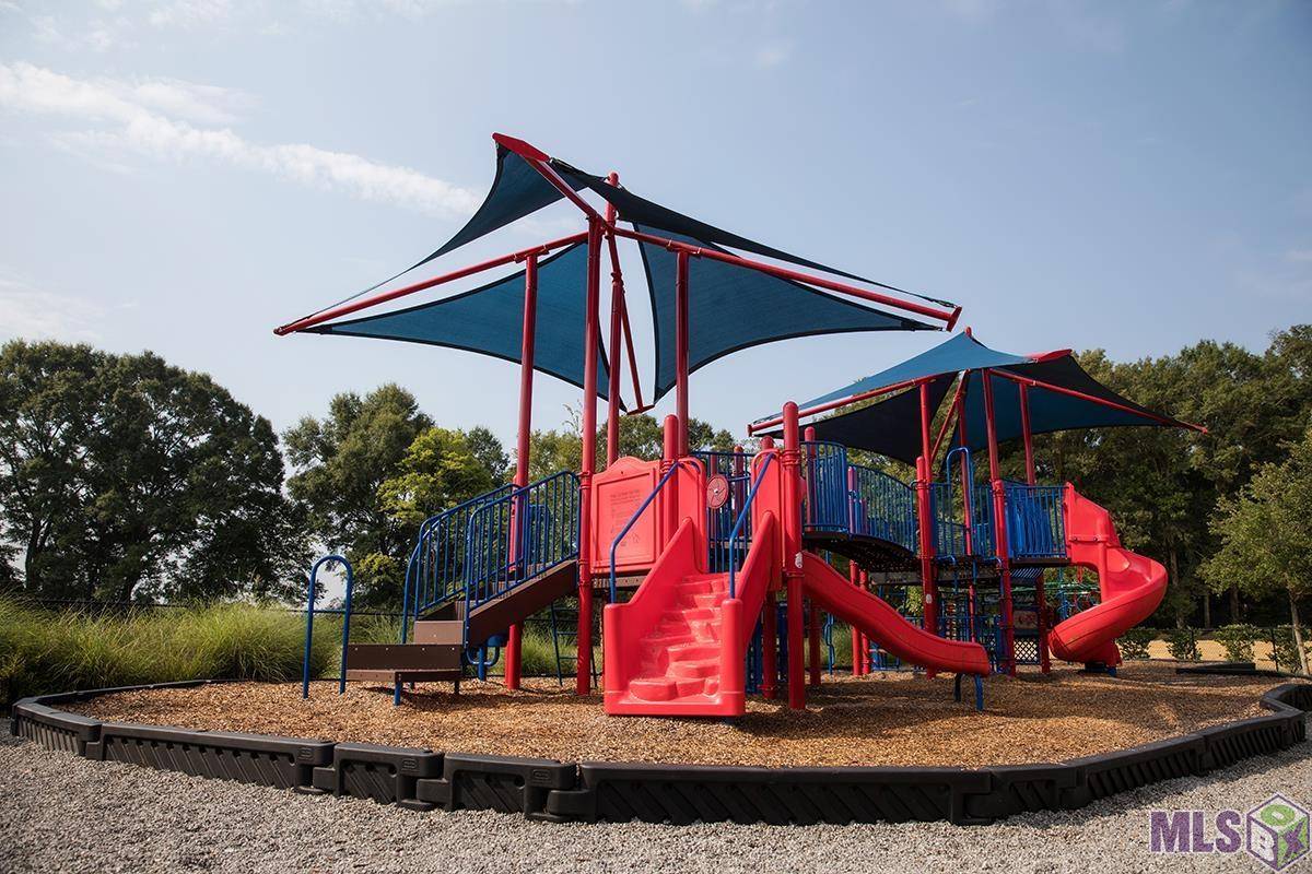 Zachary, LA 70791,1381 Americana Blvd