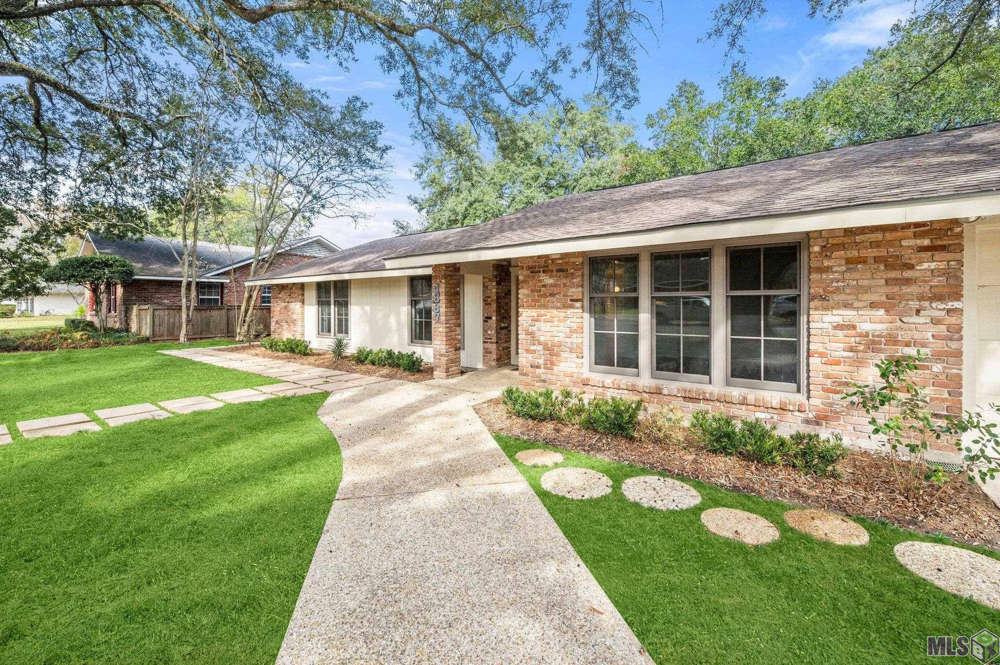 Baton Rouge, LA 70808,4887 Sweetbriar St