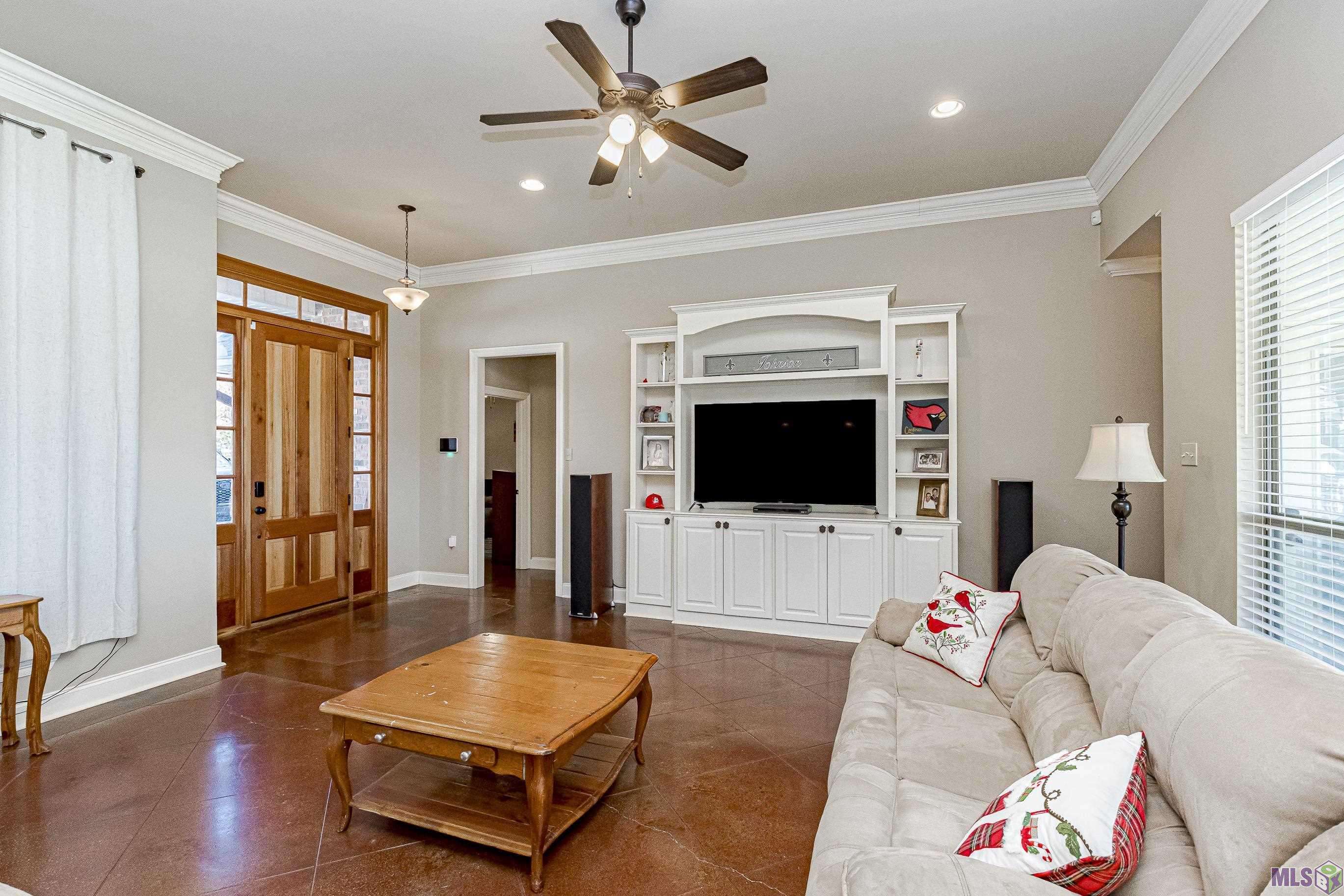 Oscar, LA 70762,203 Lakeshore Dr