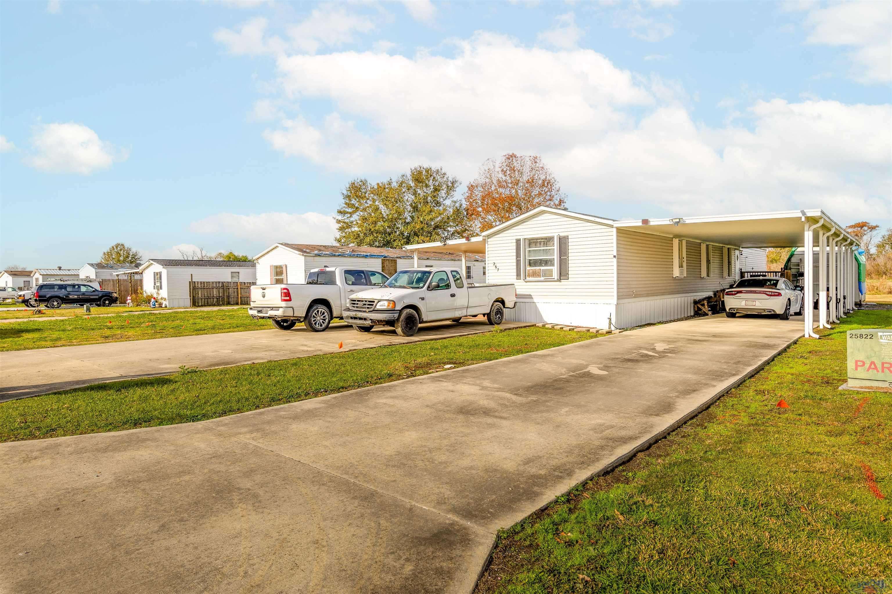 Houma, LA 70364,267 Hummingbird Drive