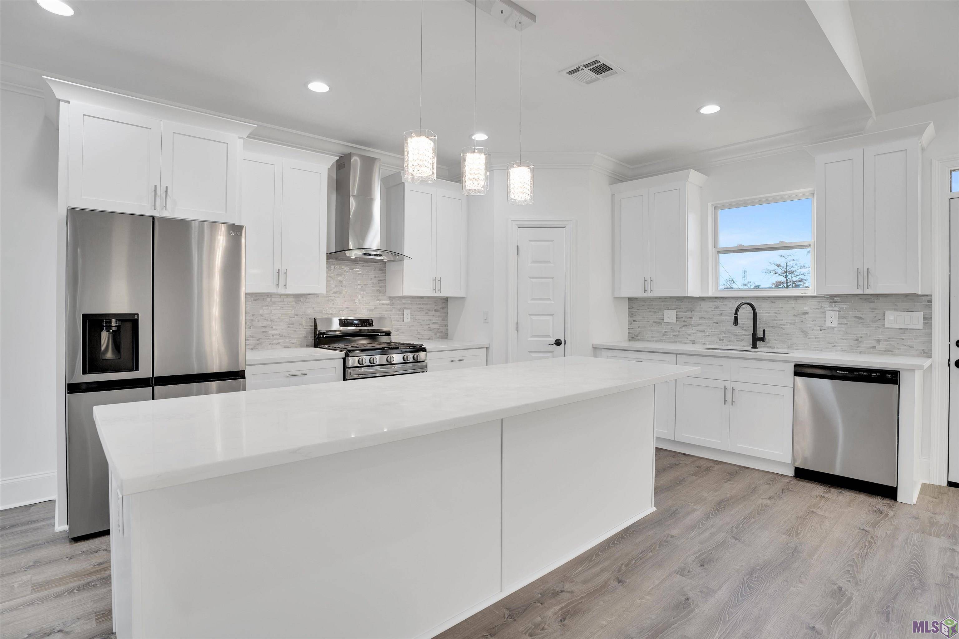 Chalmette, LA 70043,604 Daryl Dr