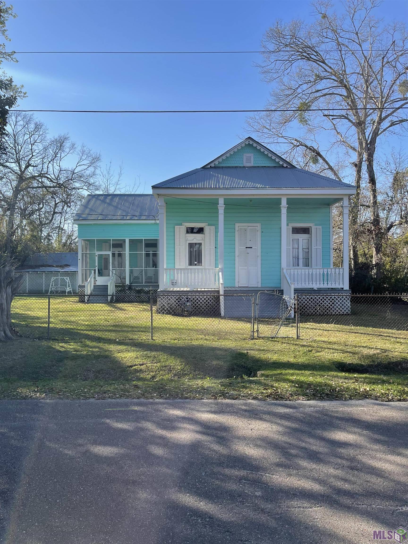 Mandeville, LA 70448,246 Carroll St