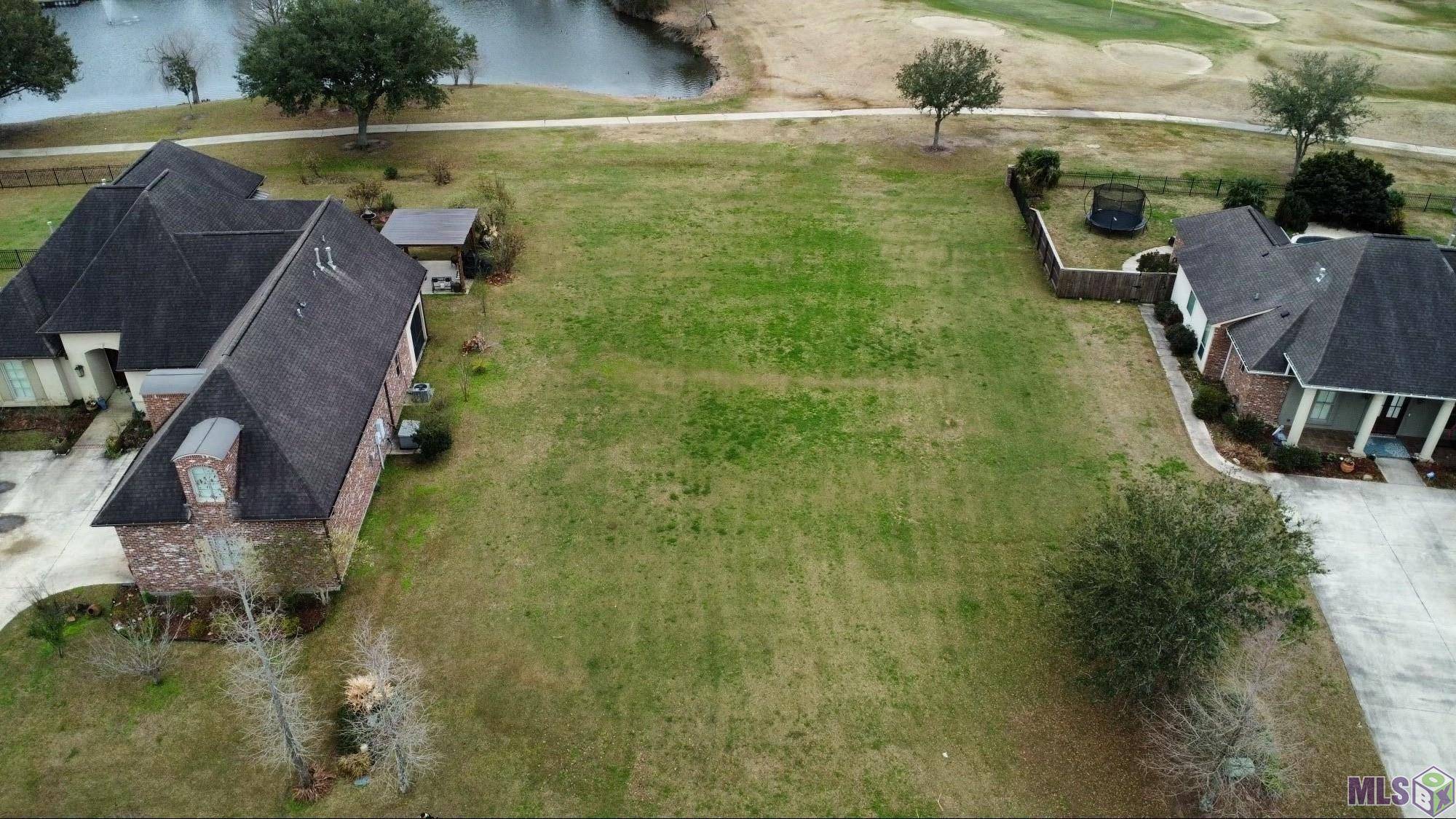 Gonzales, LA 70737,5448 Cypress Point Ln