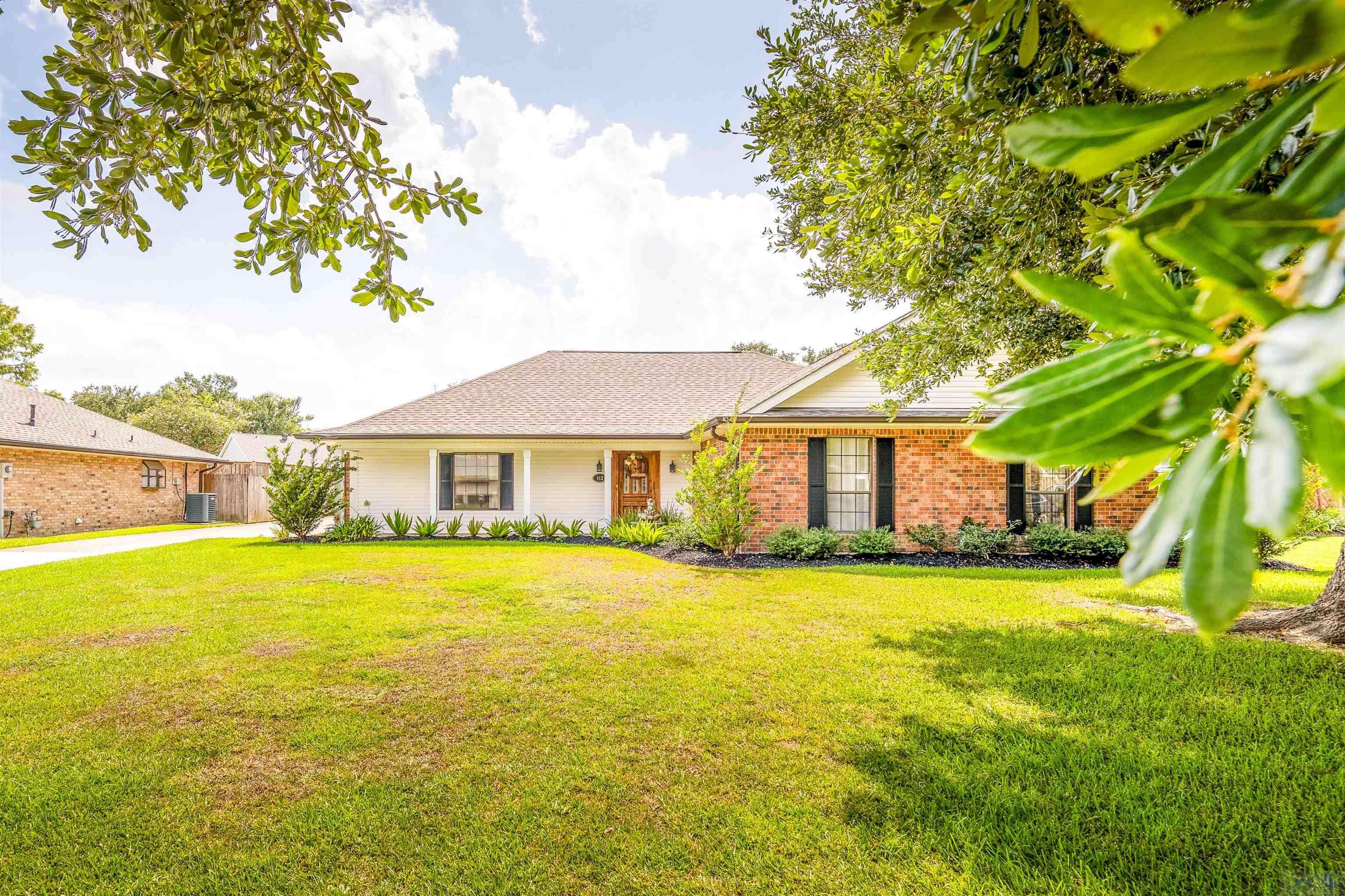 Houma, LA 70360,412 Lake Crescent Circle