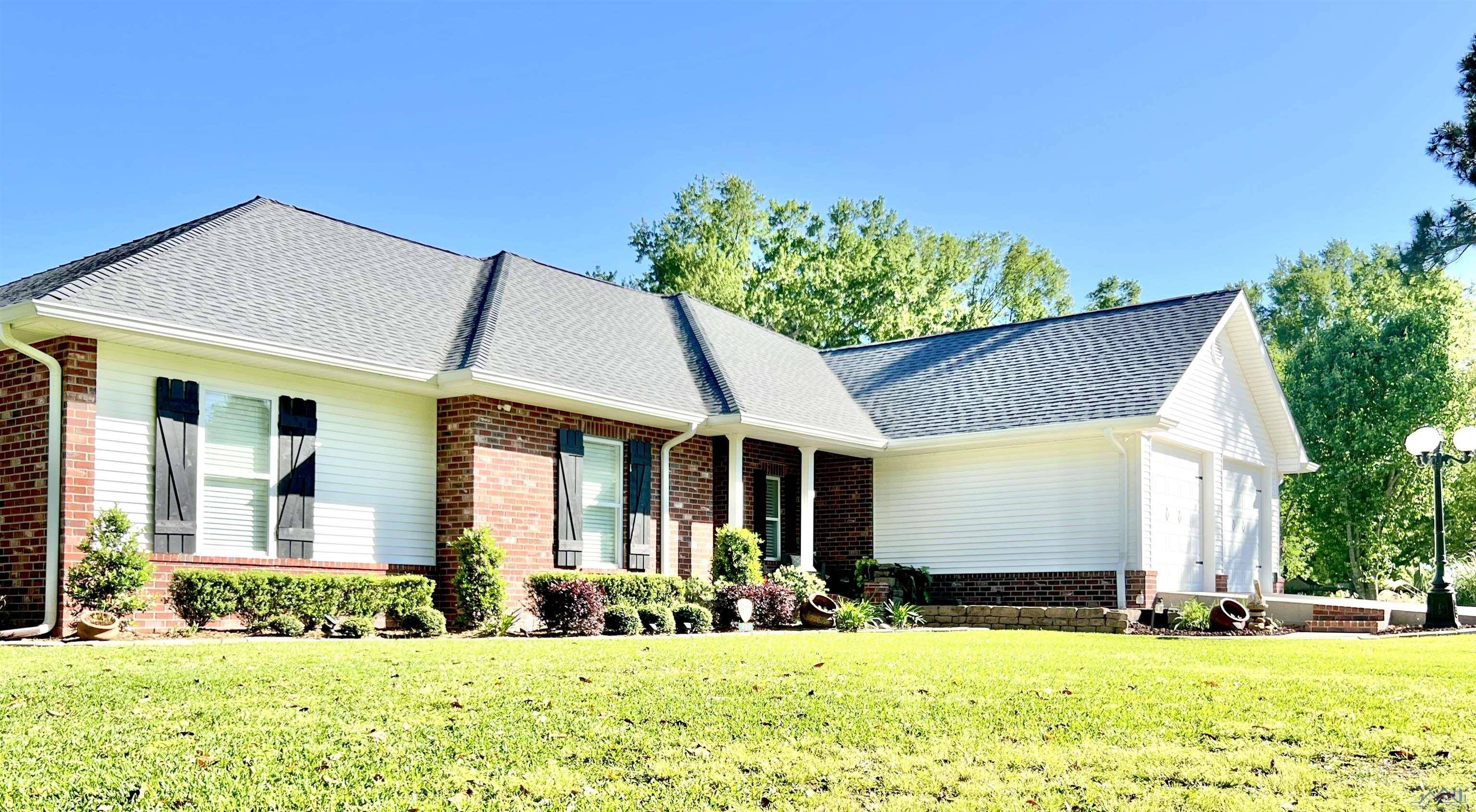 Raceland, LA 70394,435 Sycamore St