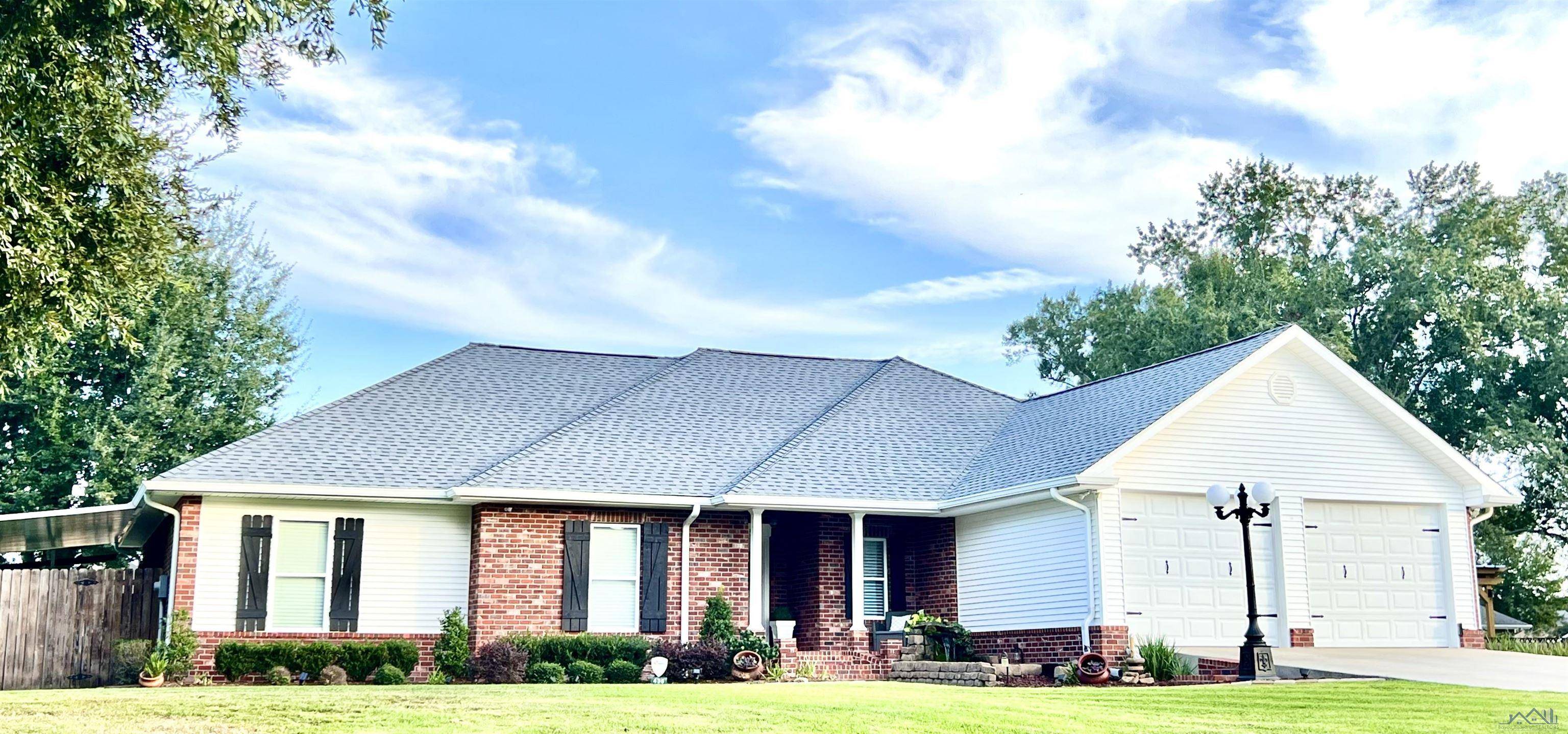 Raceland, LA 70394,435 Sycamore St