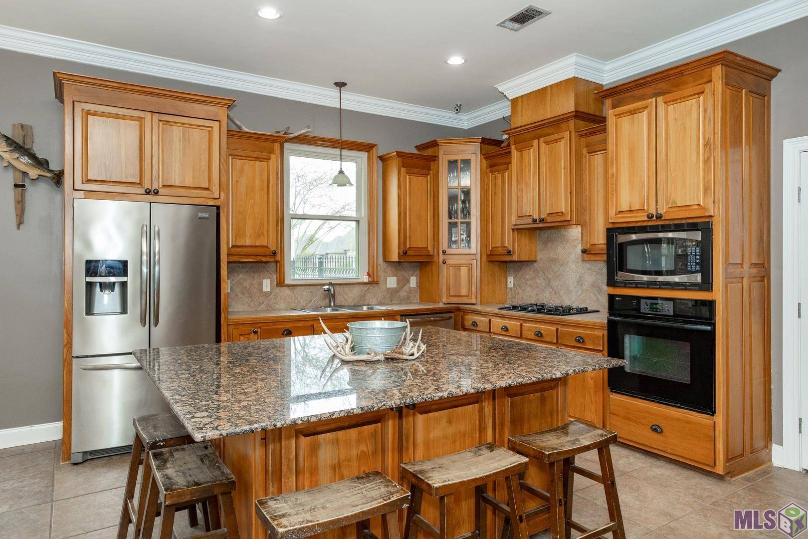 Greenwell Springs, LA 70739,18155 Bellingrath Lakes Ave