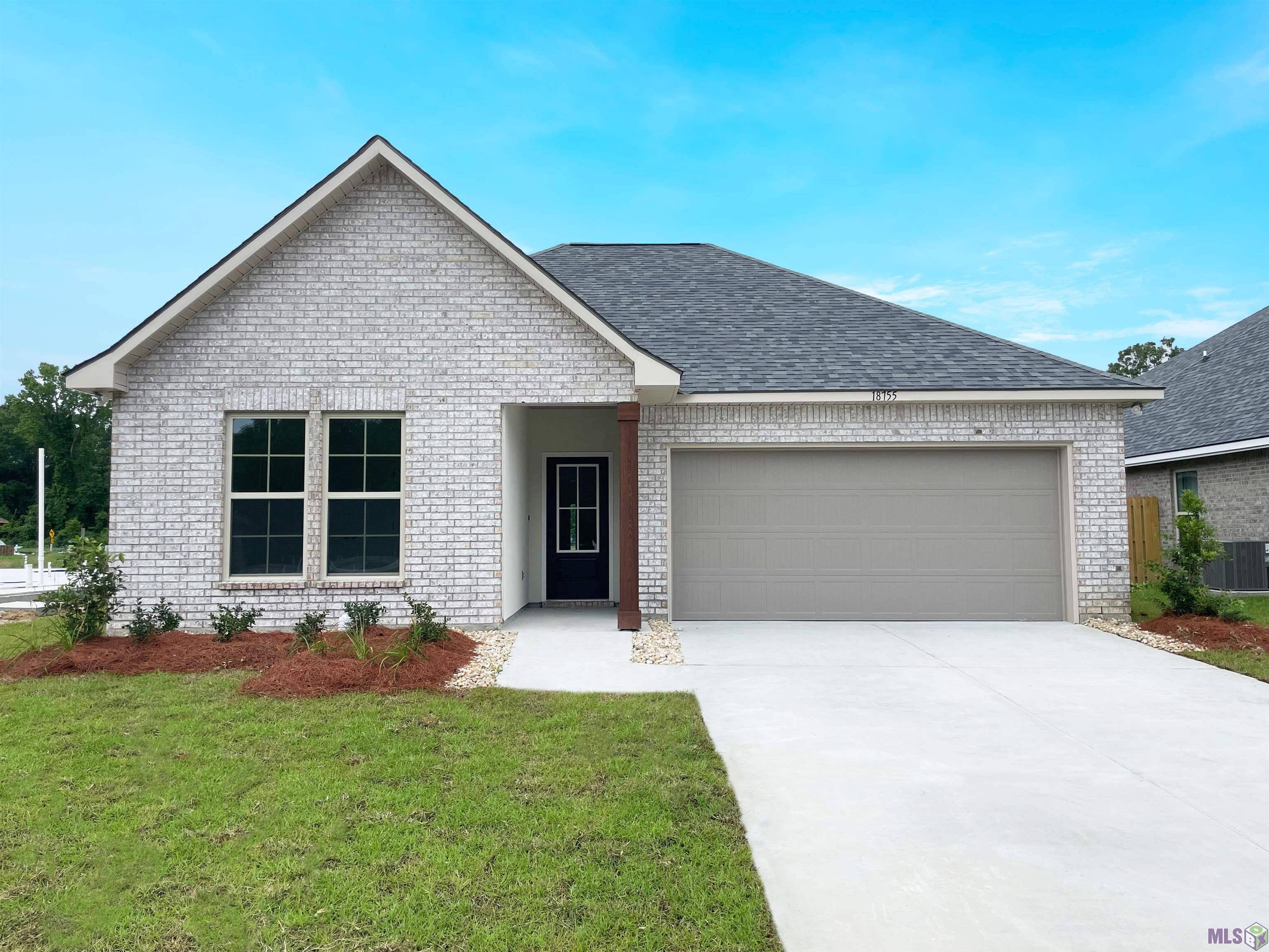Zachary, LA 70791,18755 Robert Snowden Dr