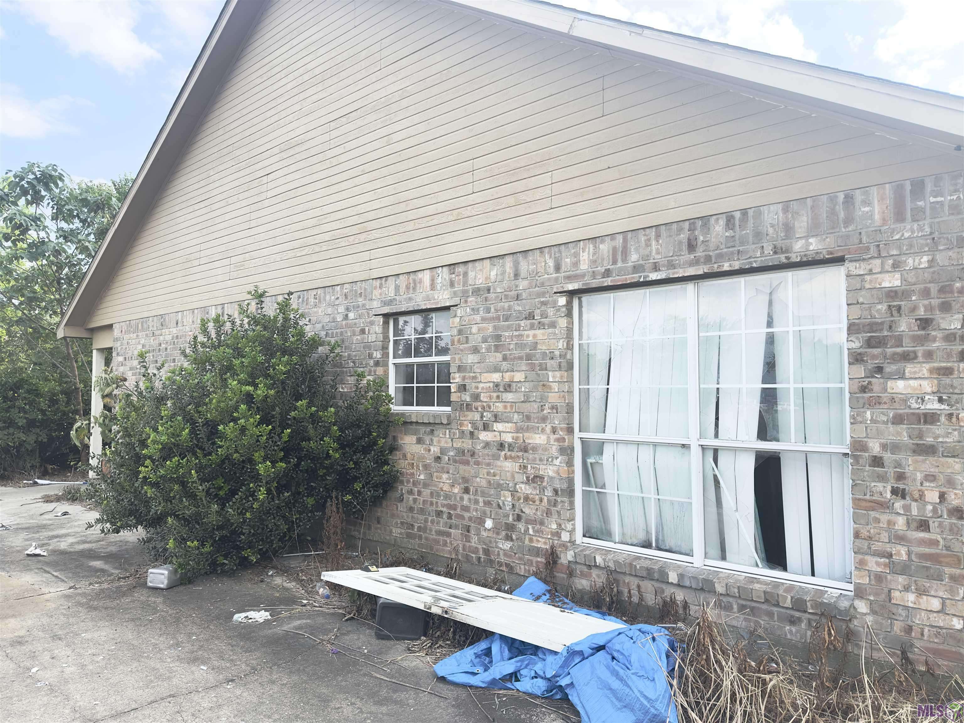 Baton Rouge, LA 70820,2124 Helm Dr