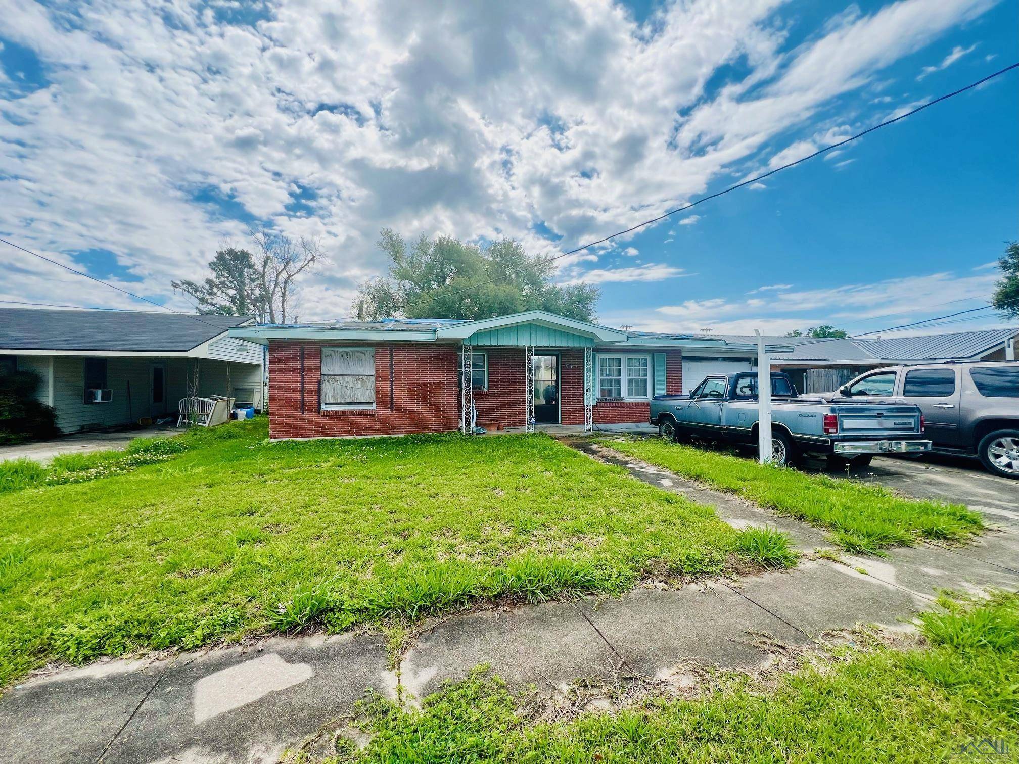 Houma, LA 70363,108 Jean Ellen Avenue