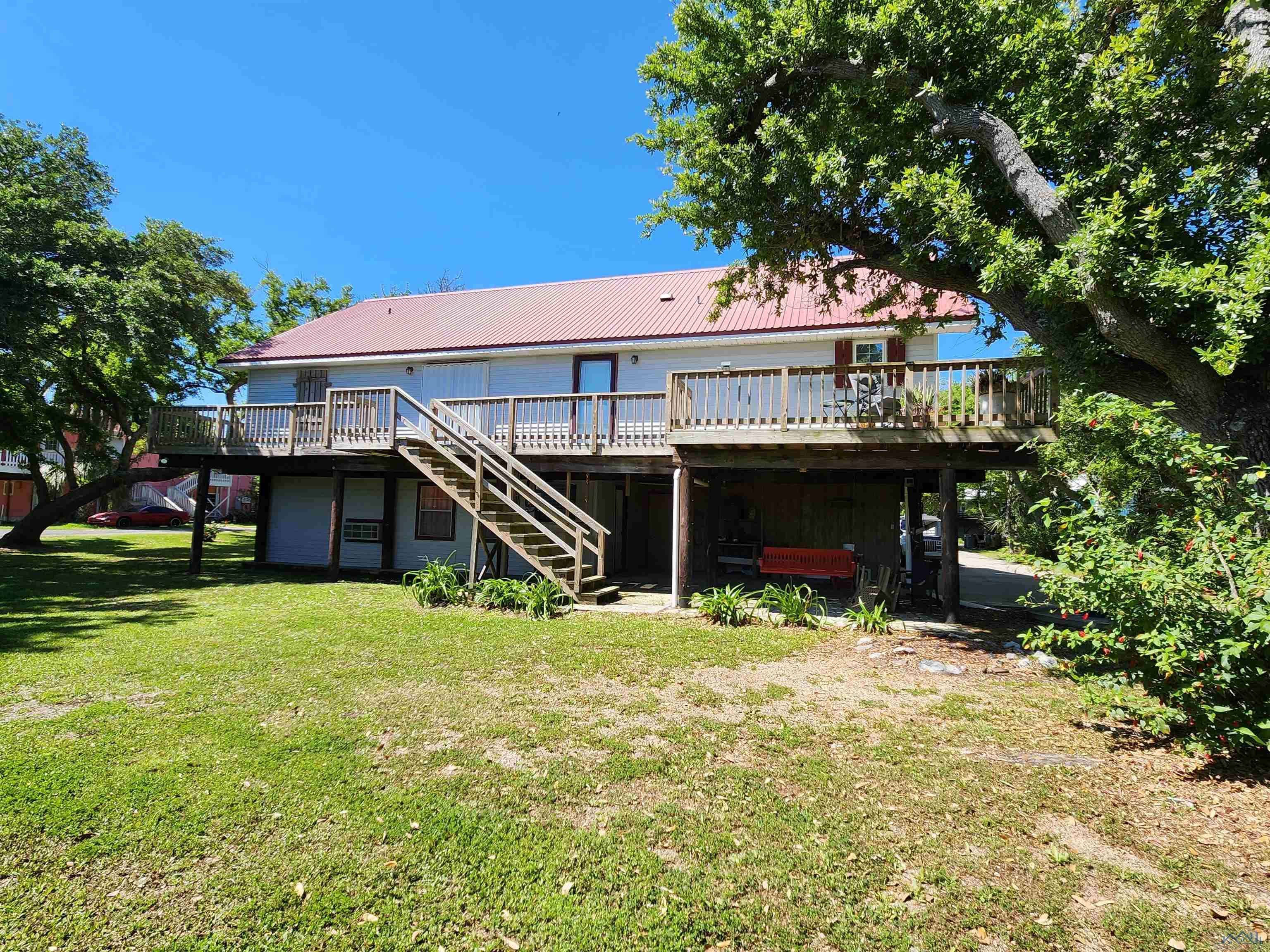 Grand Isle, LA 70358,132 Smith Ln