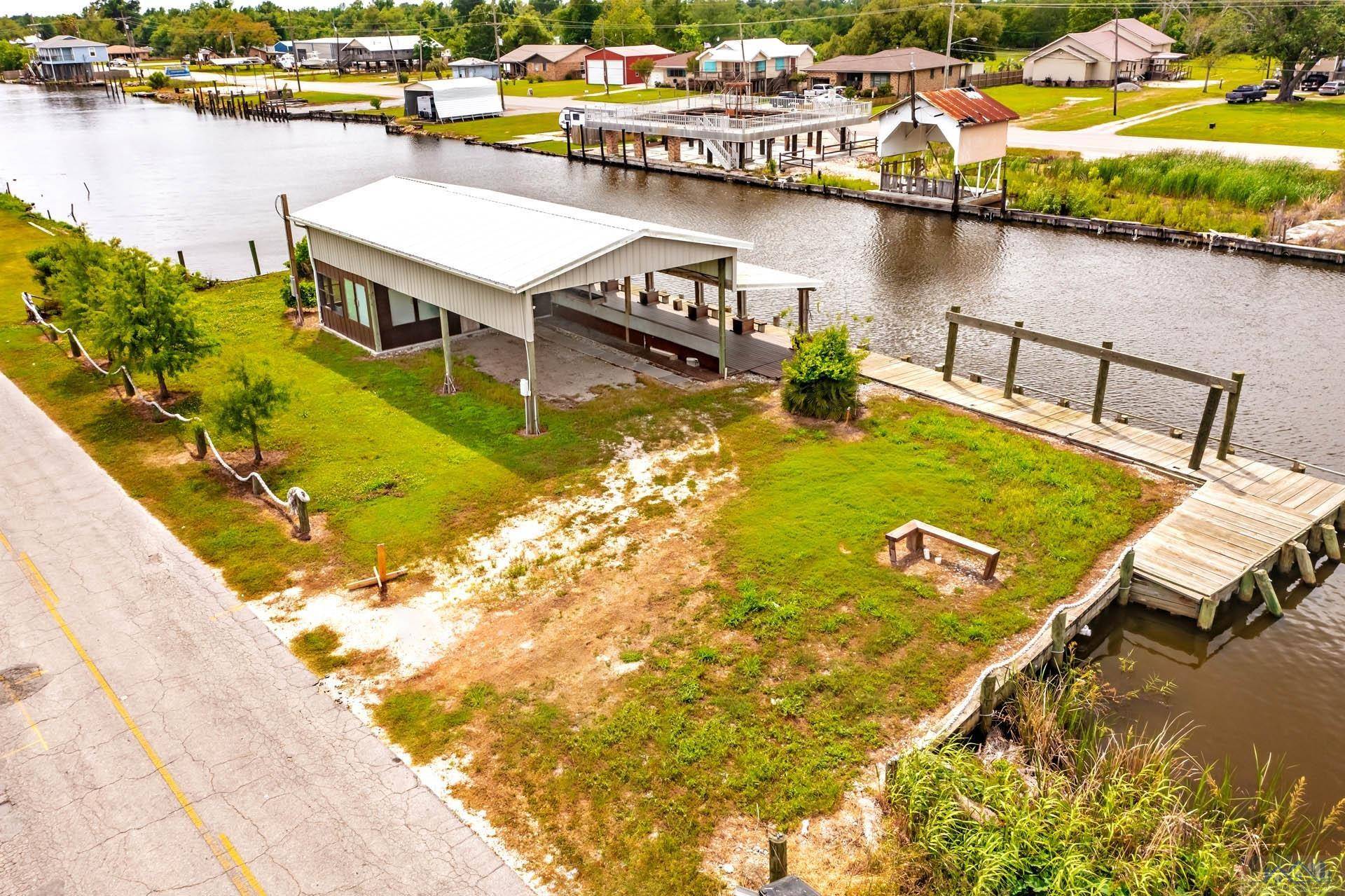 Chauvin, LA 70344,5702 Bayouside Dr