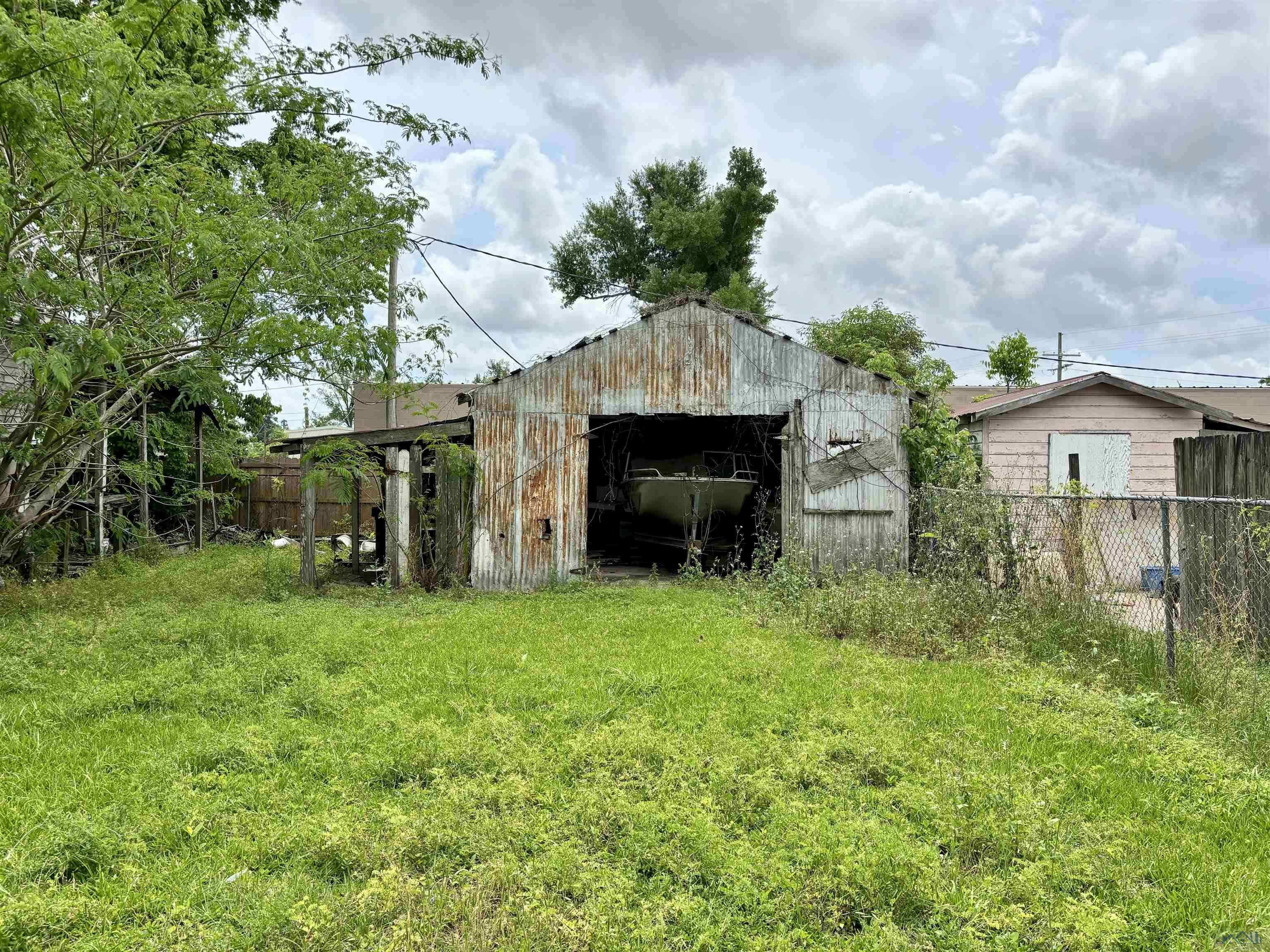 Houma, LA 70364,120 Carlos Street