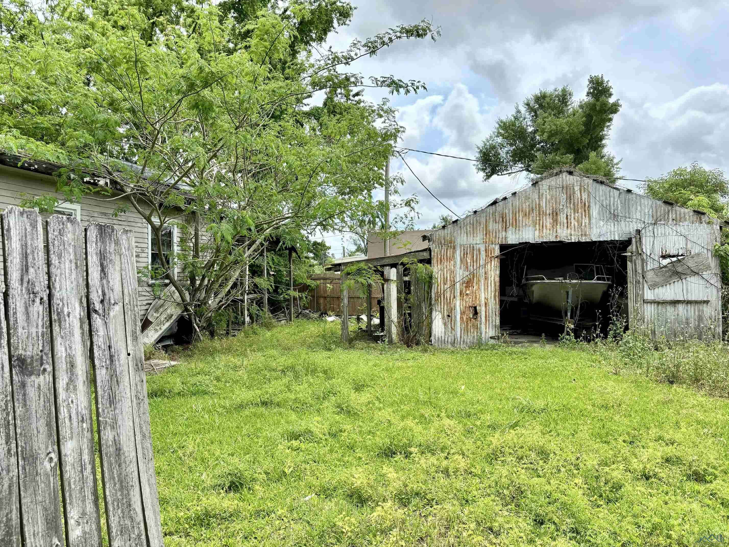 Houma, LA 70364,120 Carlos Street