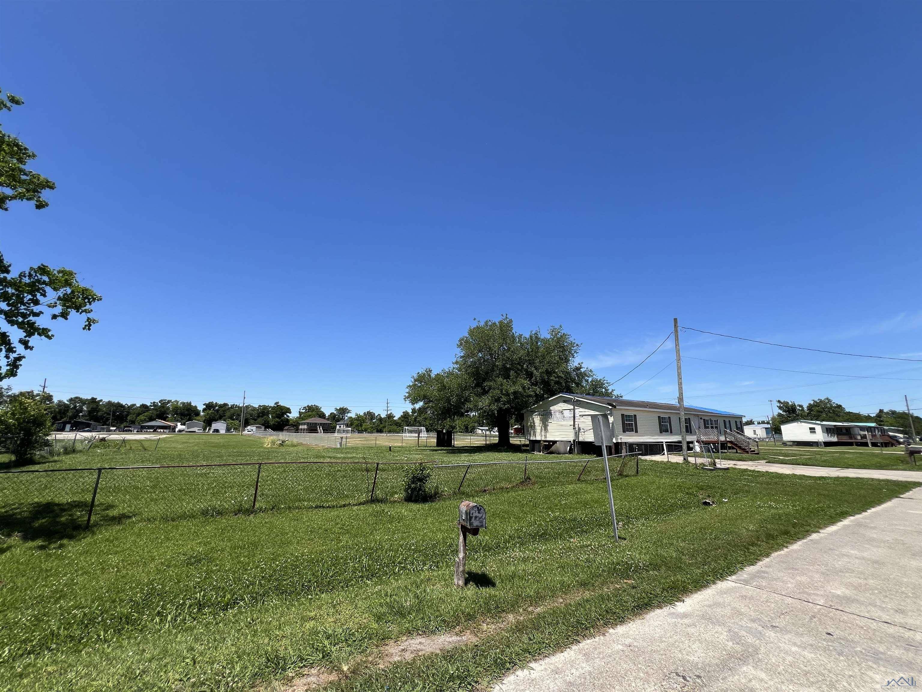 Houma, LA 70363,200 Sterling Dr