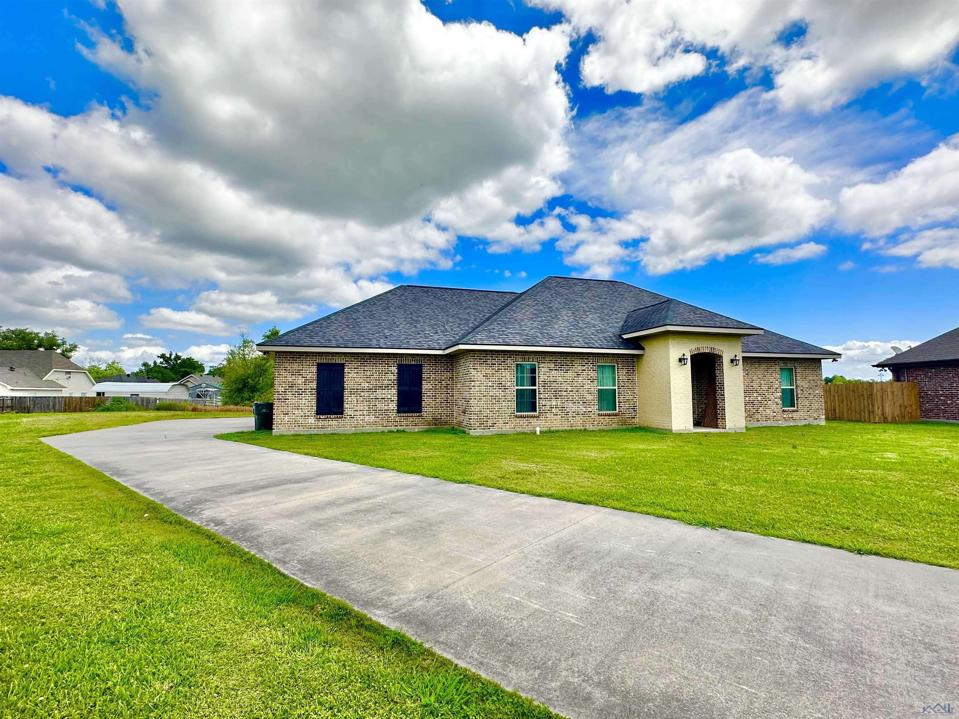 Houma, LA 70364,162 Linest Drive