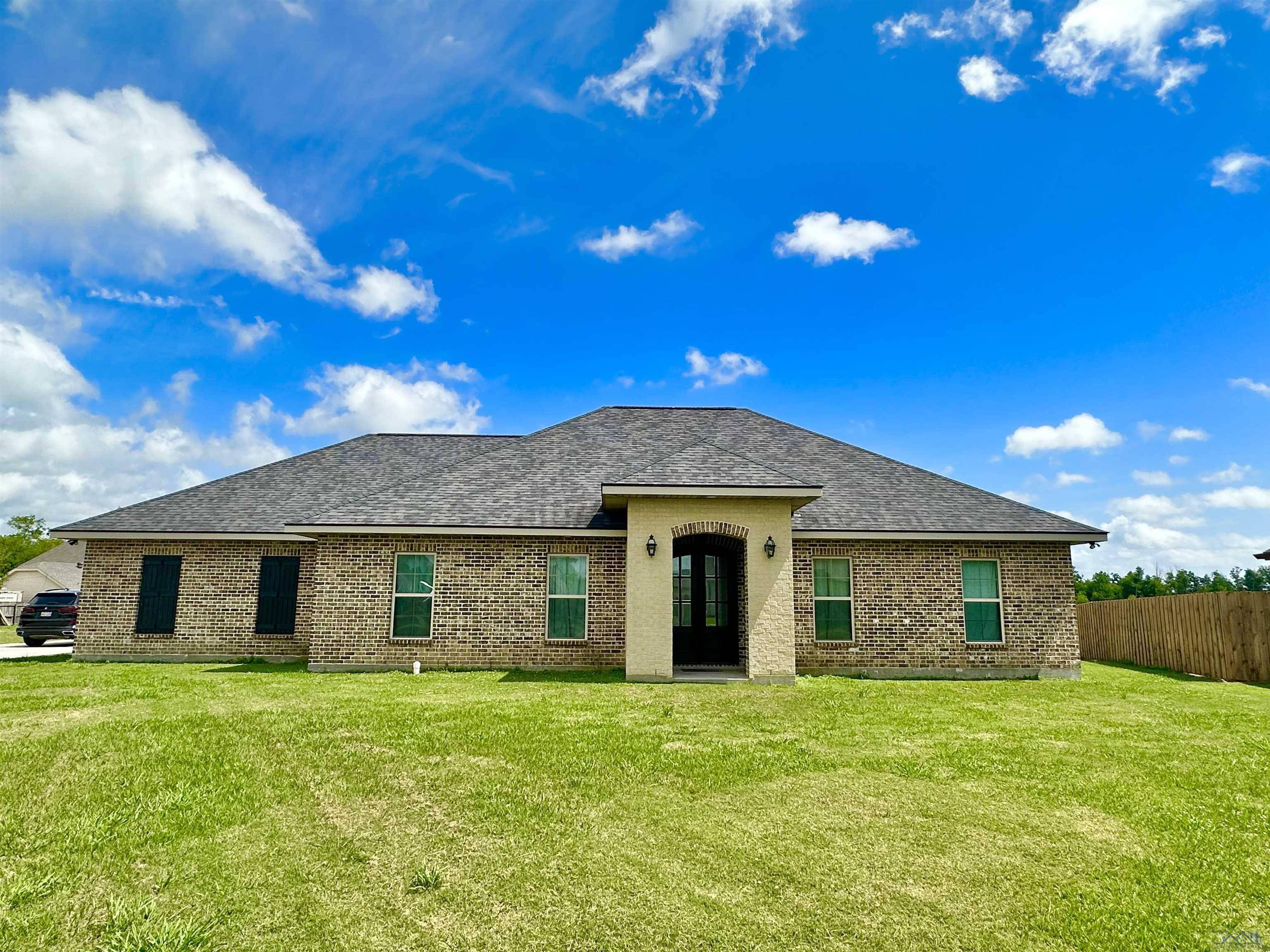 Houma, LA 70364,162 Linest Drive