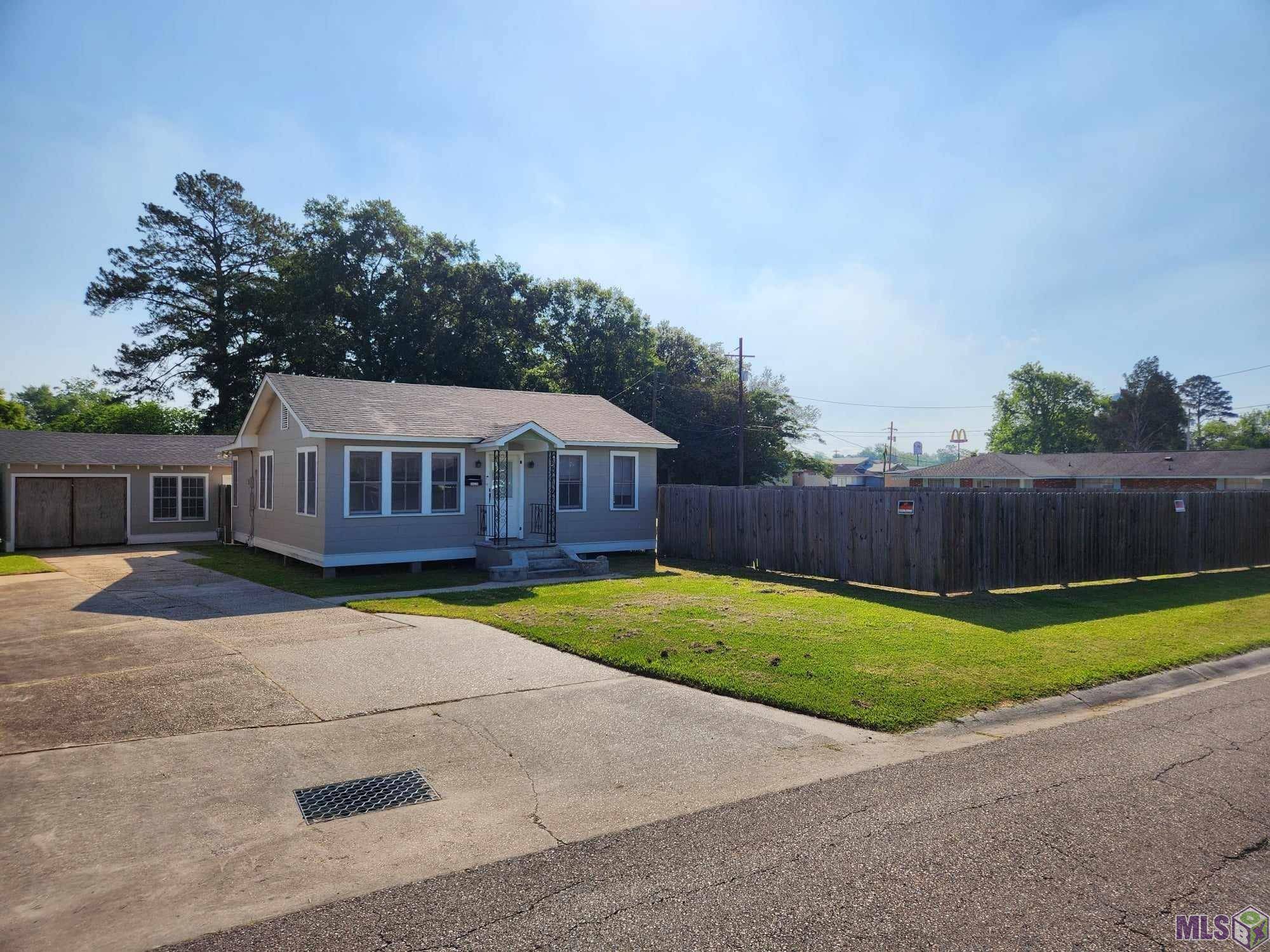 Plaquemine, LA 70764,24225 Cross St