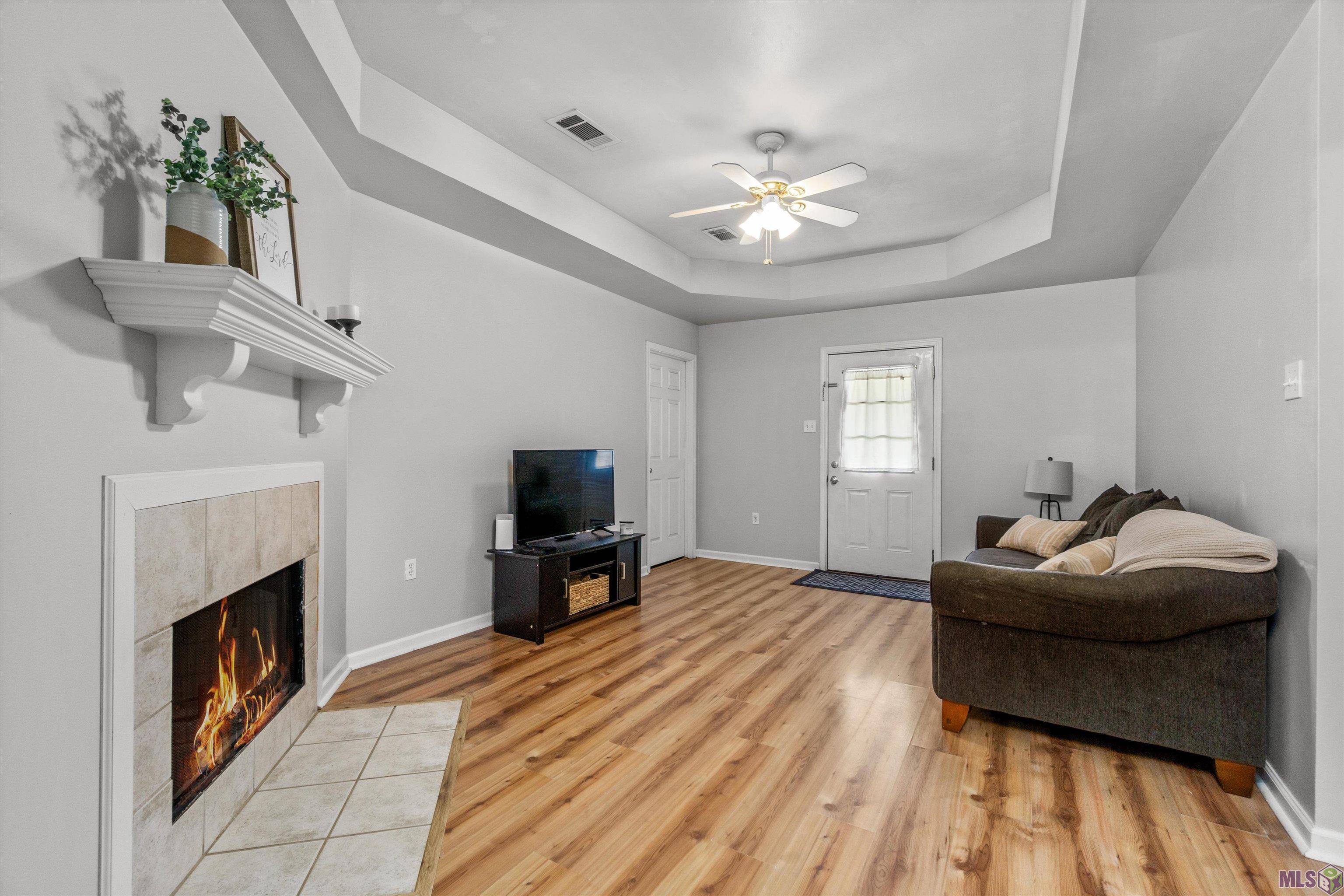 Walker, LA 70785,13921 J R Dr