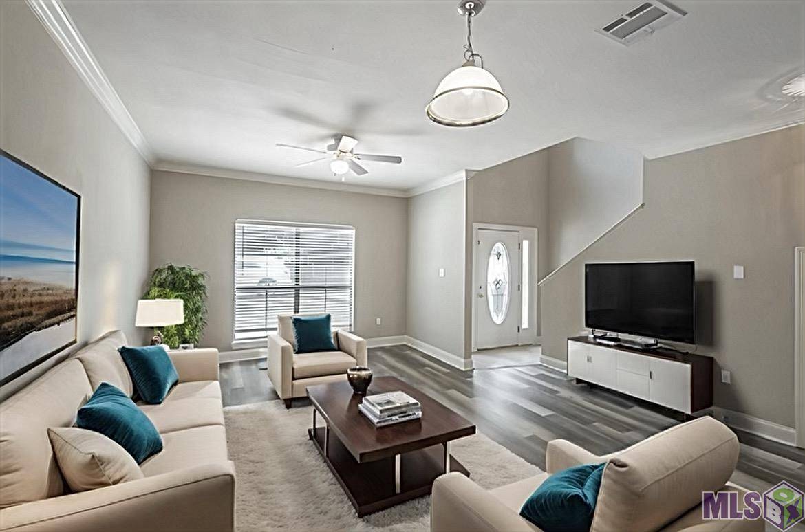 Walker, LA 70785,24117 Chateau De Chene Blvd