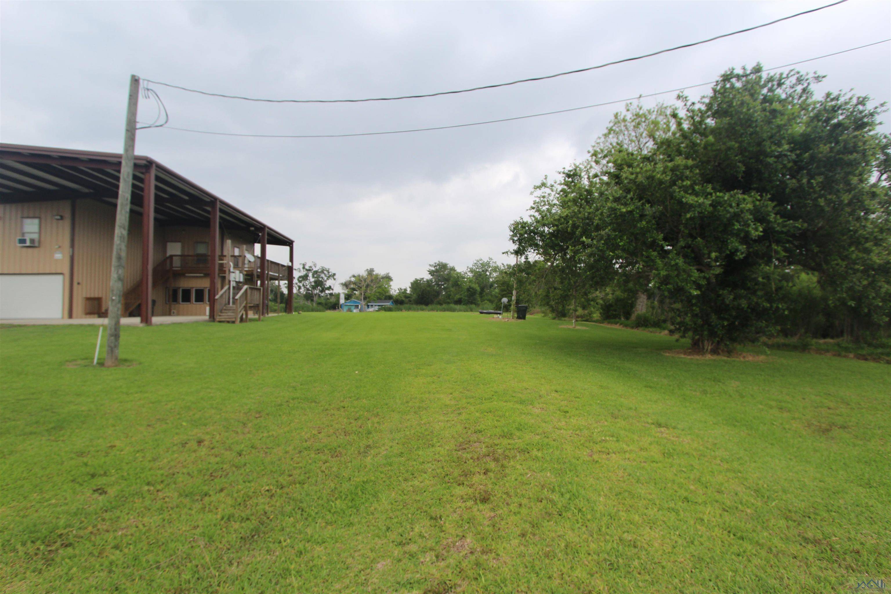 Theriot, LA 70397,2227A Brady Rd