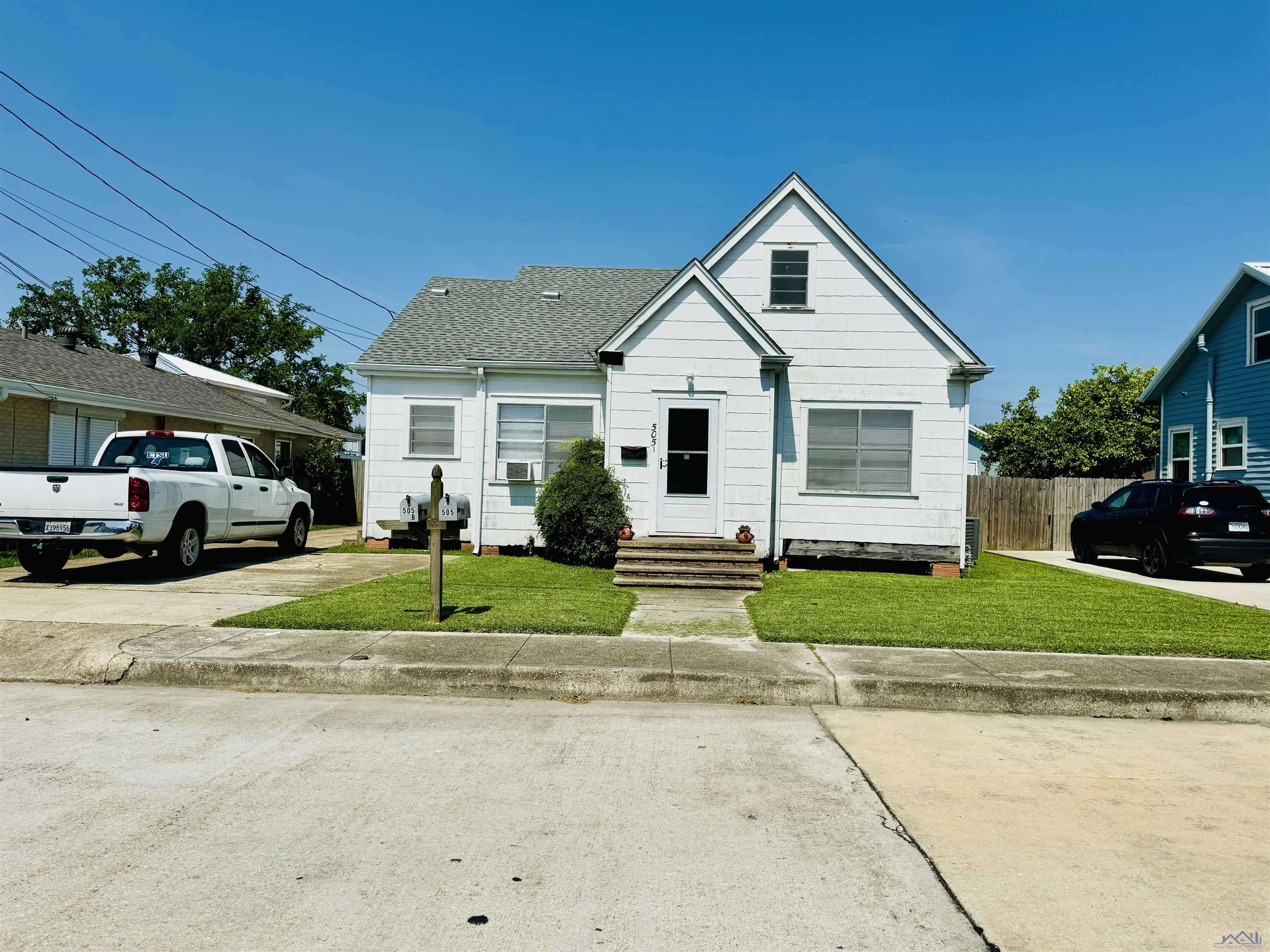 Houma, LA 70364,505 & 505 1/2 Gouaux Avenue