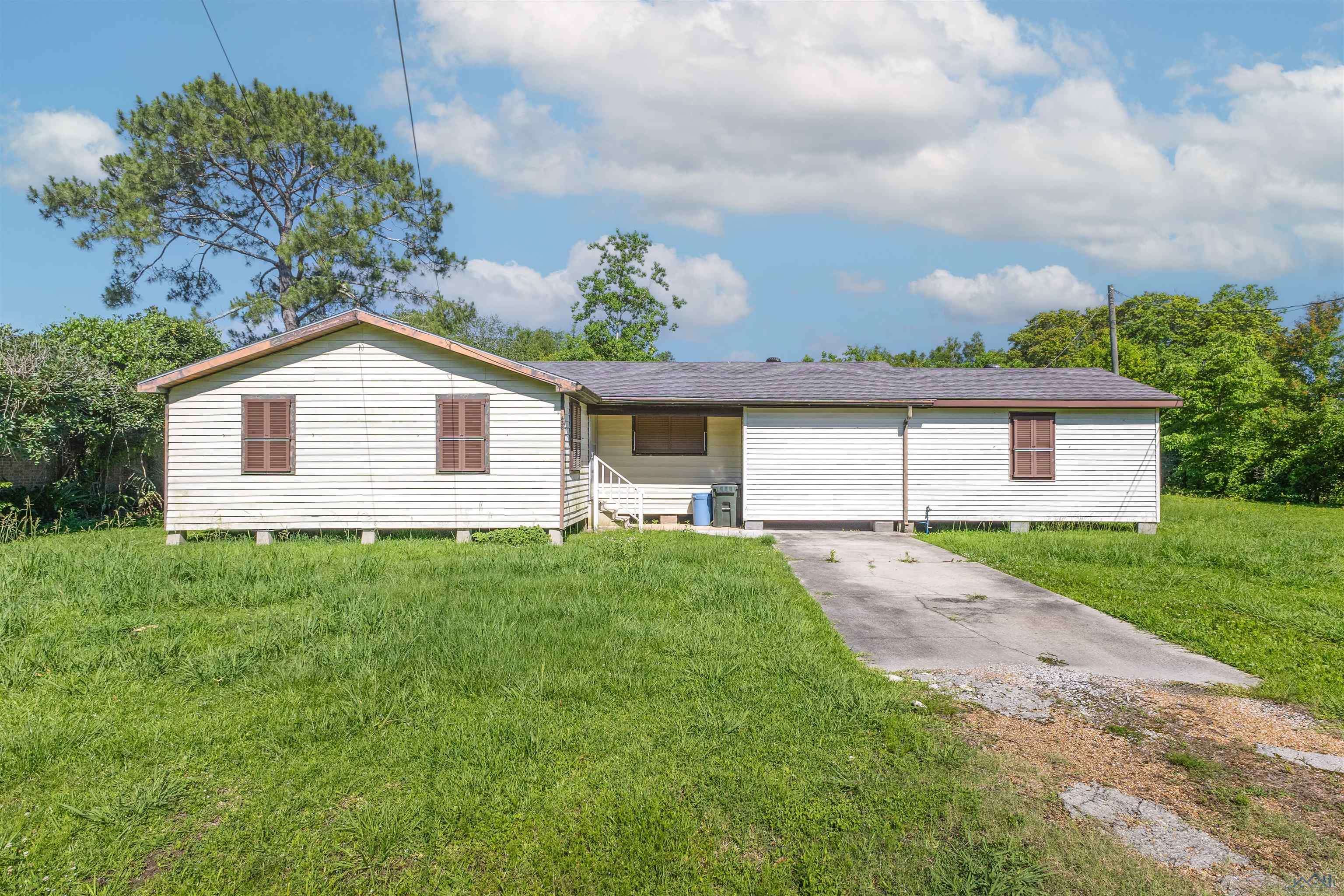 Gibson, LA 70356,638 Cypress St