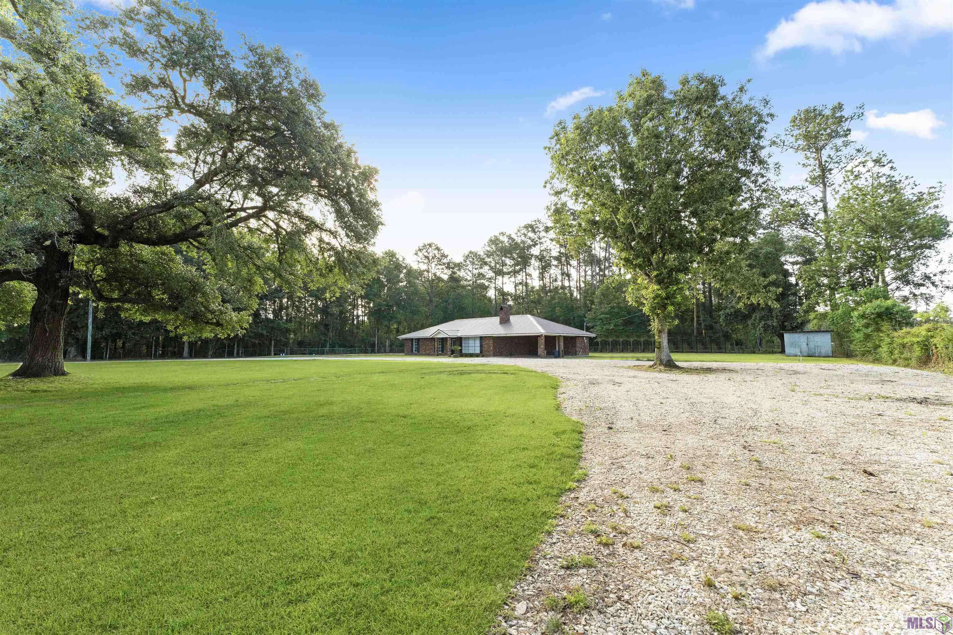 Holden, LA 70744,28890 James Chapel Rd