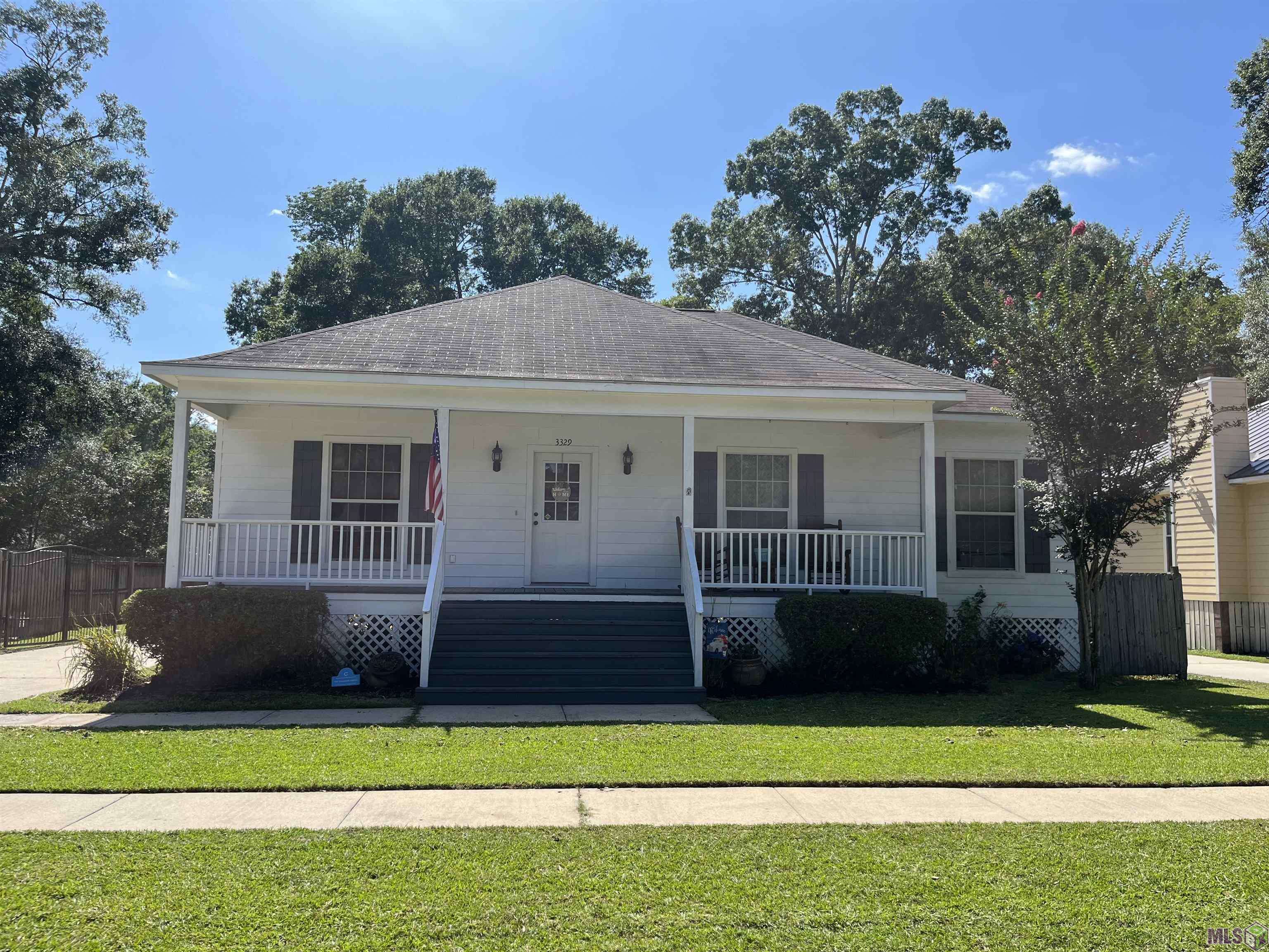 Zachary, LA 70791,3329 Tupelo St