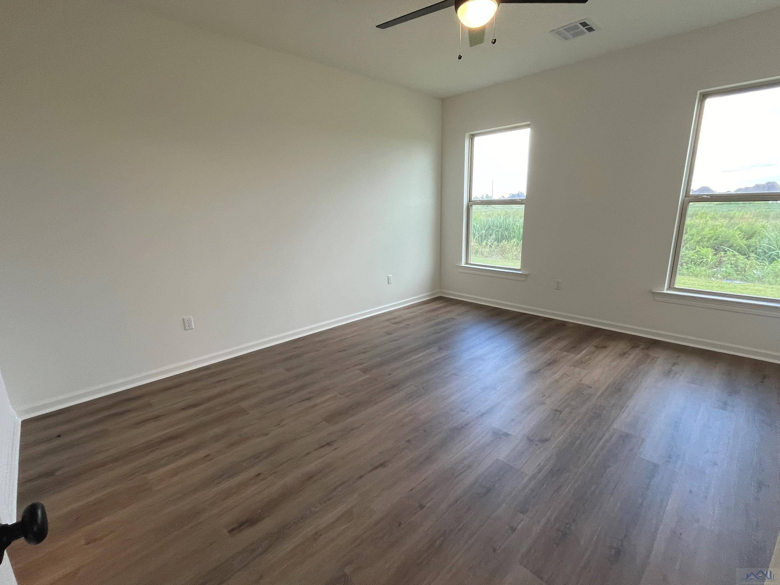Thibodaux, LA 70301,102 Pond Dr