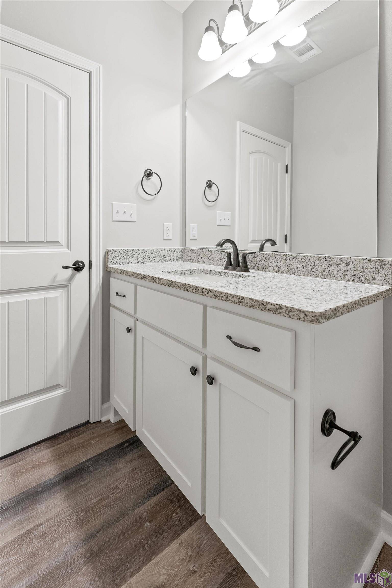 Port Allen, LA 70767,2478 Woodland Ct