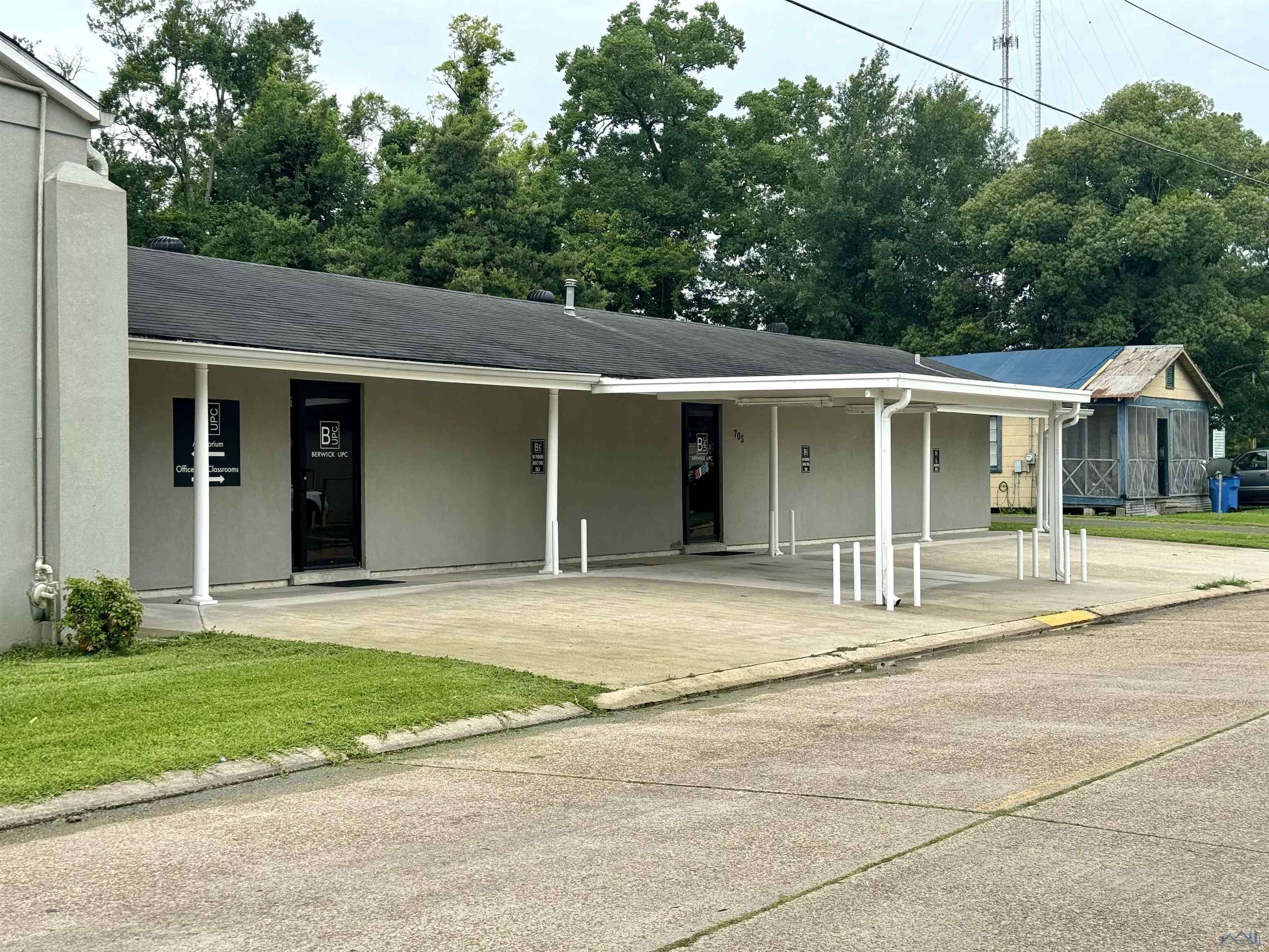 Berwick, LA 70342,3067 Sixth St