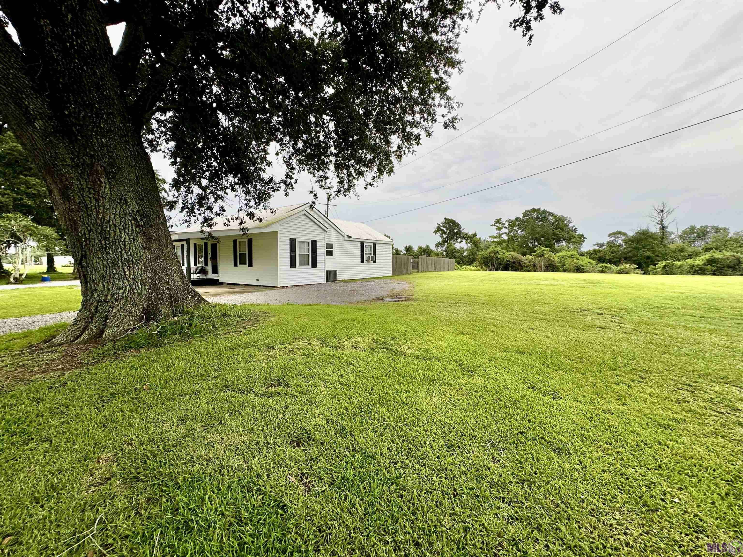 Napoleonville, LA 70390,4034 Hwy 1