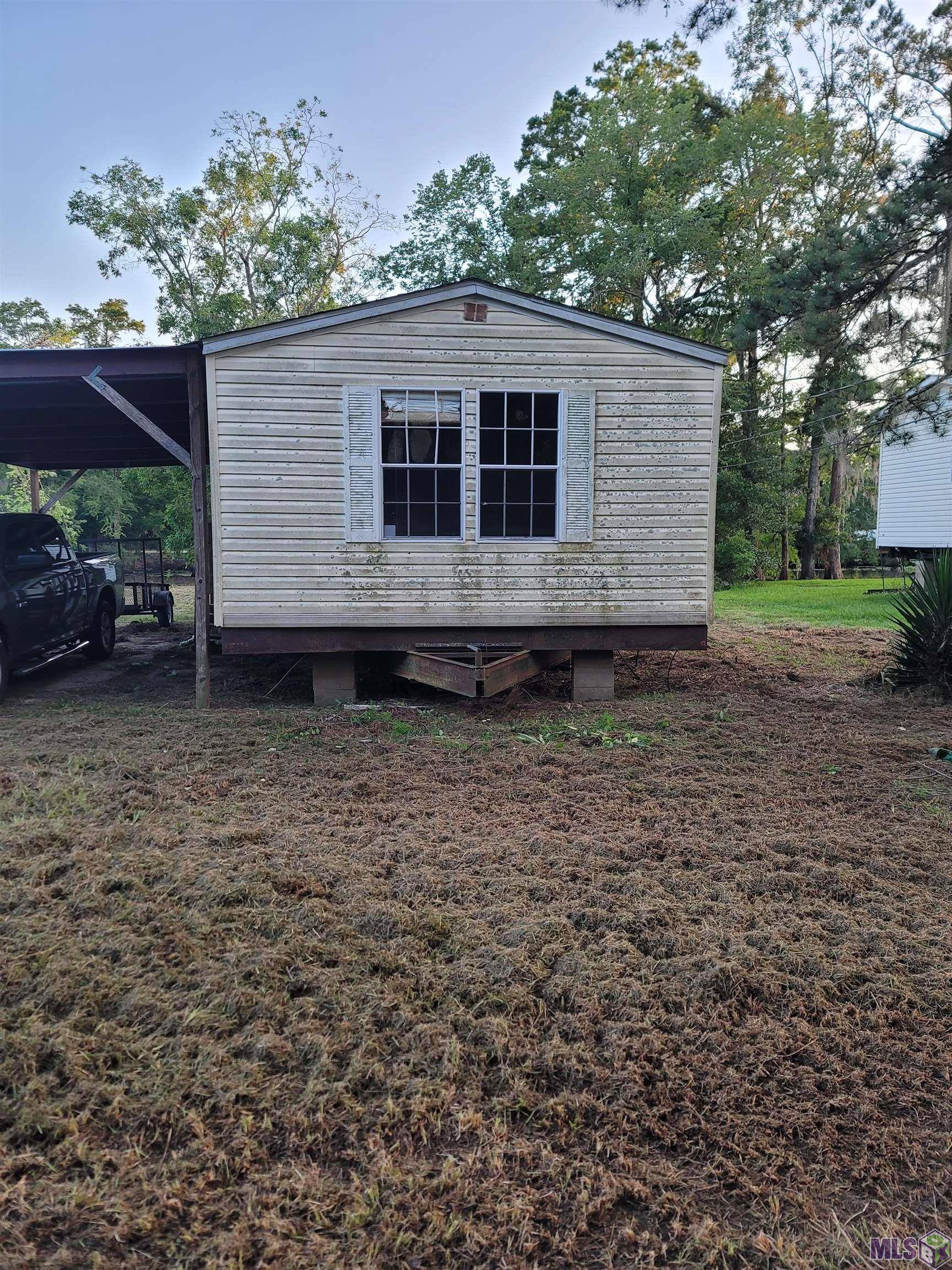 Maurepas, LA 70449,13935 Old River Rd