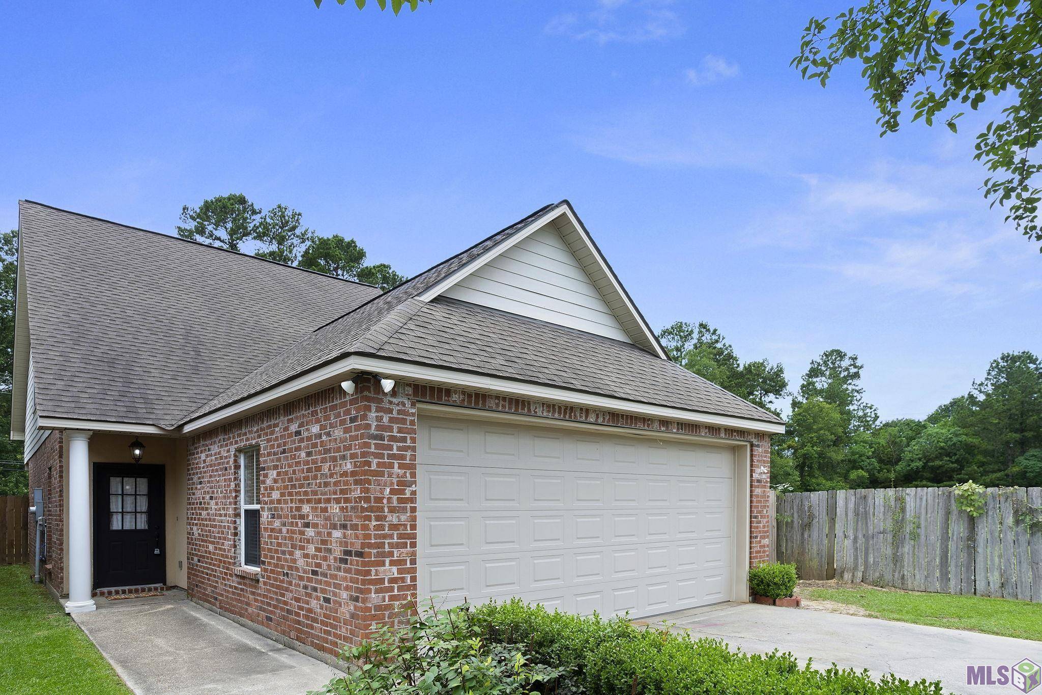 Denham Springs, LA 70706,7542 Crepe Myrtle Ln