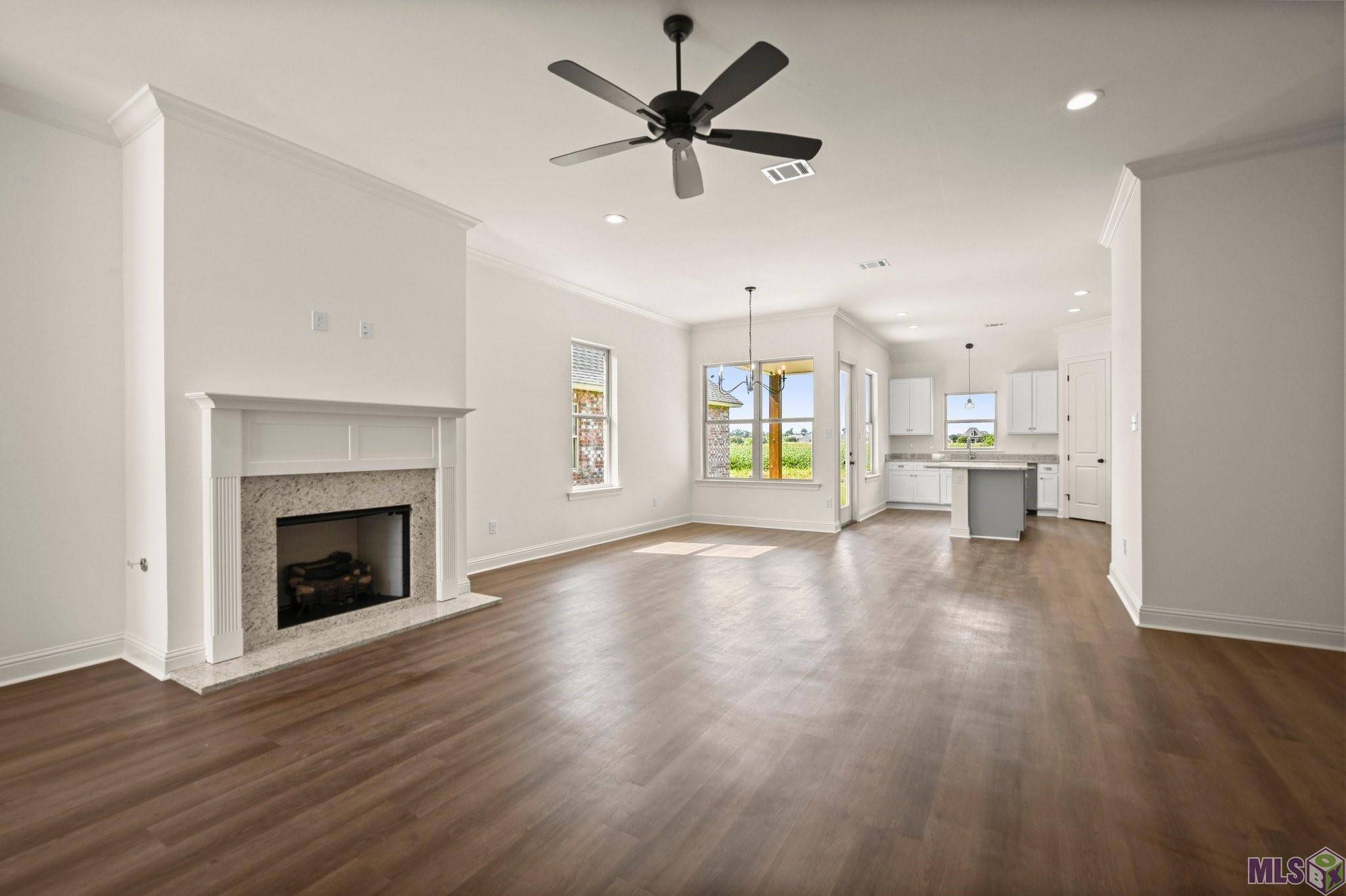 Baton Rouge, LA 70810,3247 Creekmere Ln
