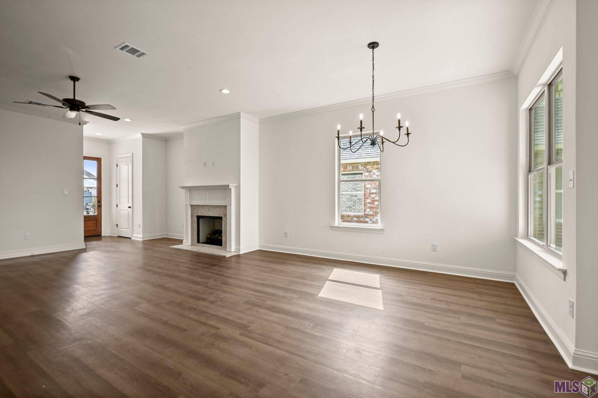 Baton Rouge, LA 70810,3247 Creekmere Ln