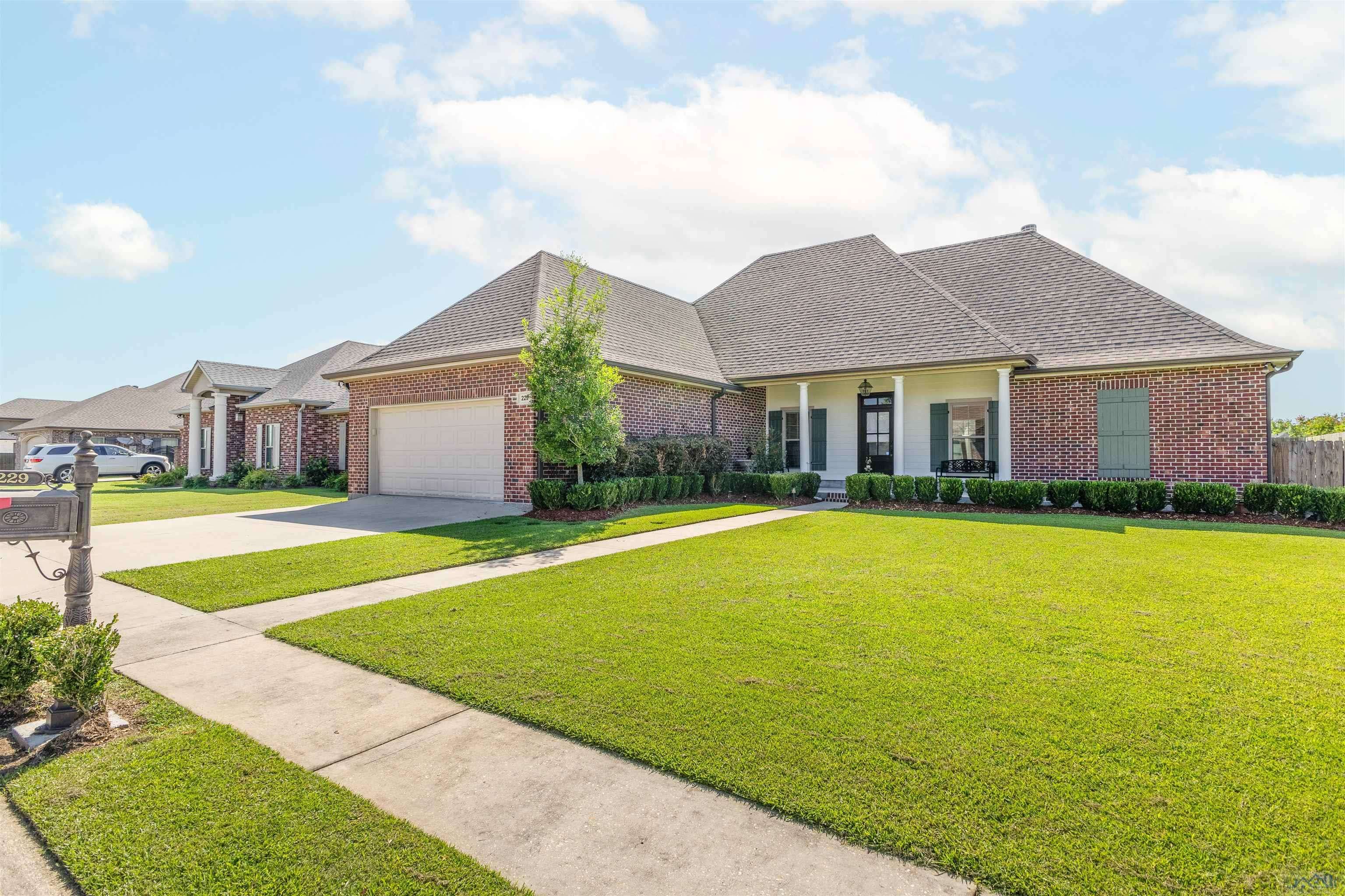 Houma, LA 70360,229 Mandalay Woods Boulevard