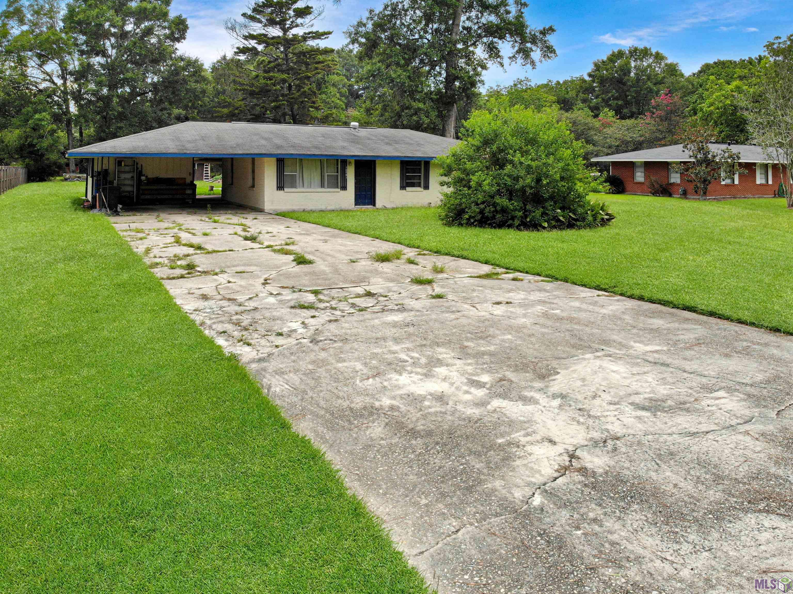 Baton Rouge, LA 70818,10061 Moss Lea Dr