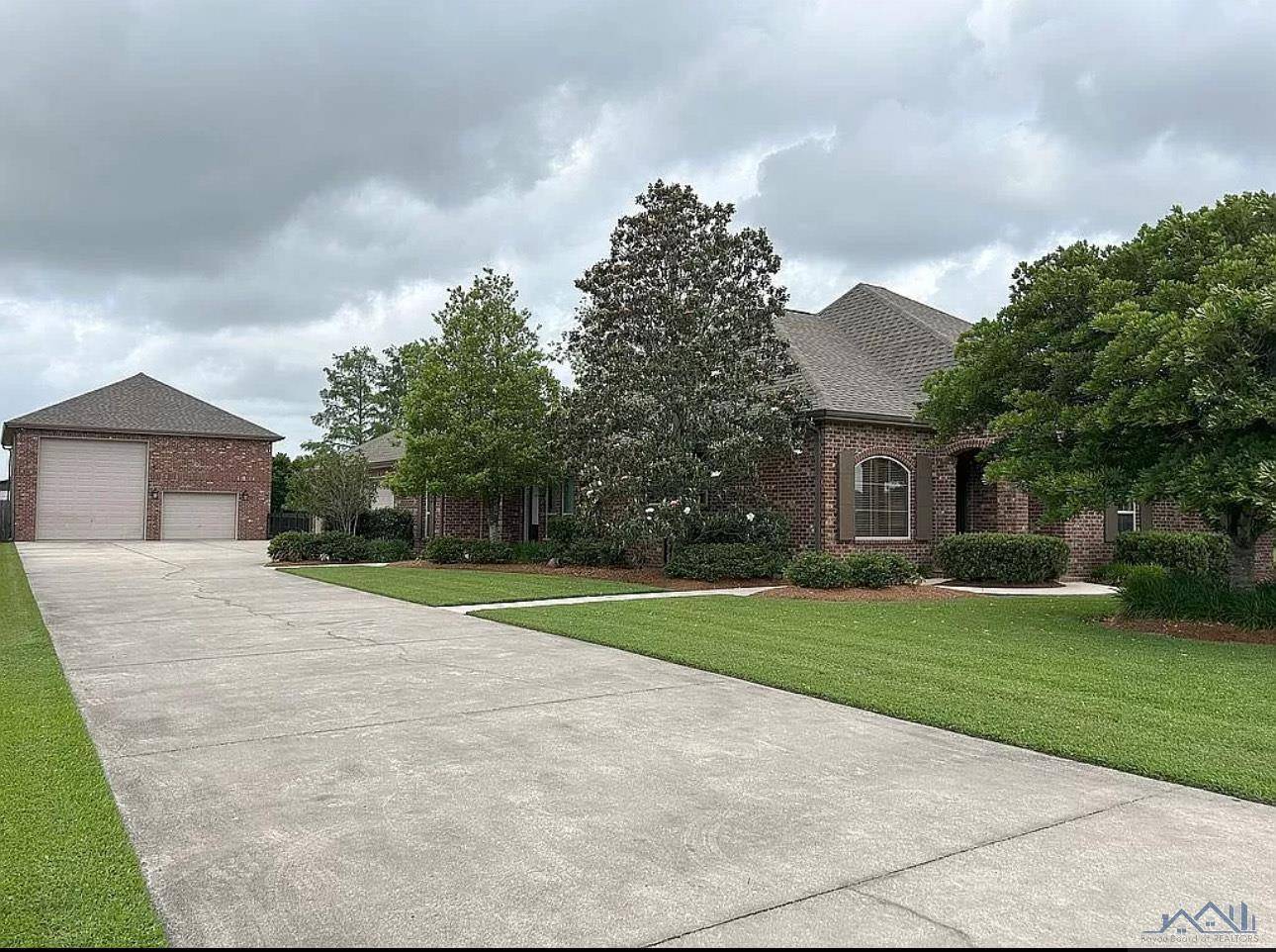 Houma, LA 70360,106 Nottingham Trail