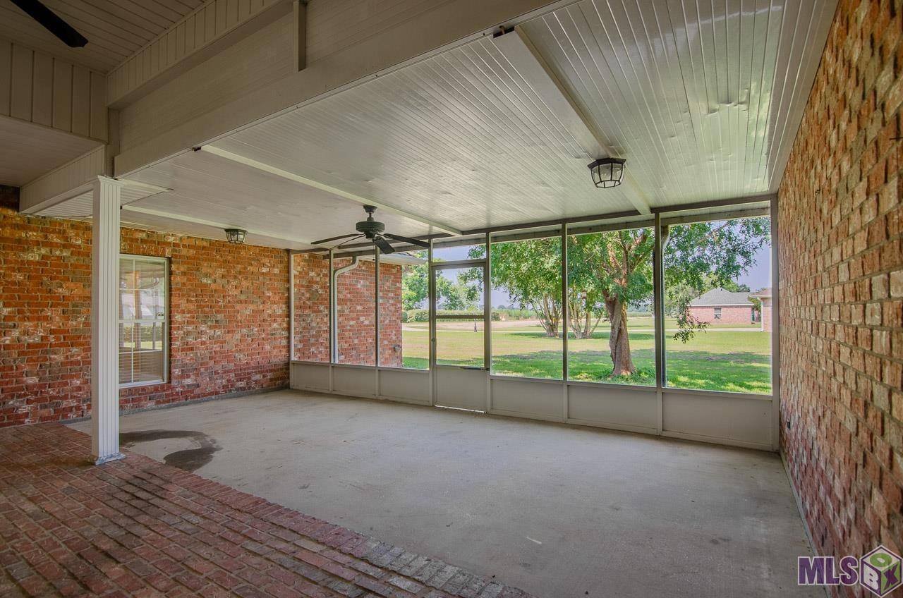 Napoleonville, LA 70390,3951 Highway 1
