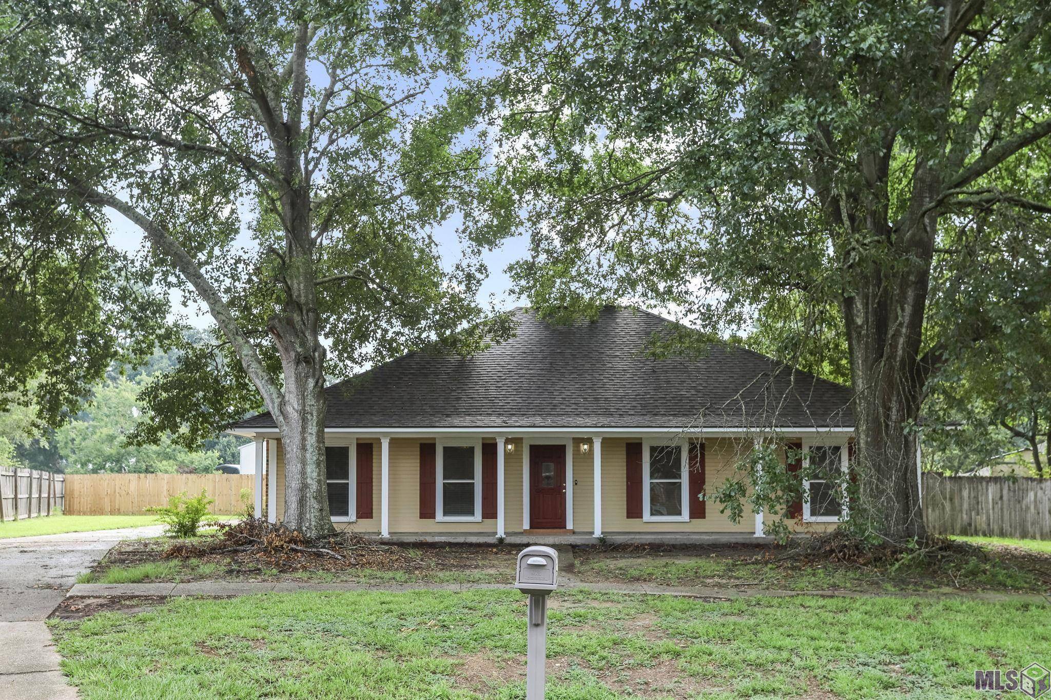 Zachary, LA 70777,5722 Joan St