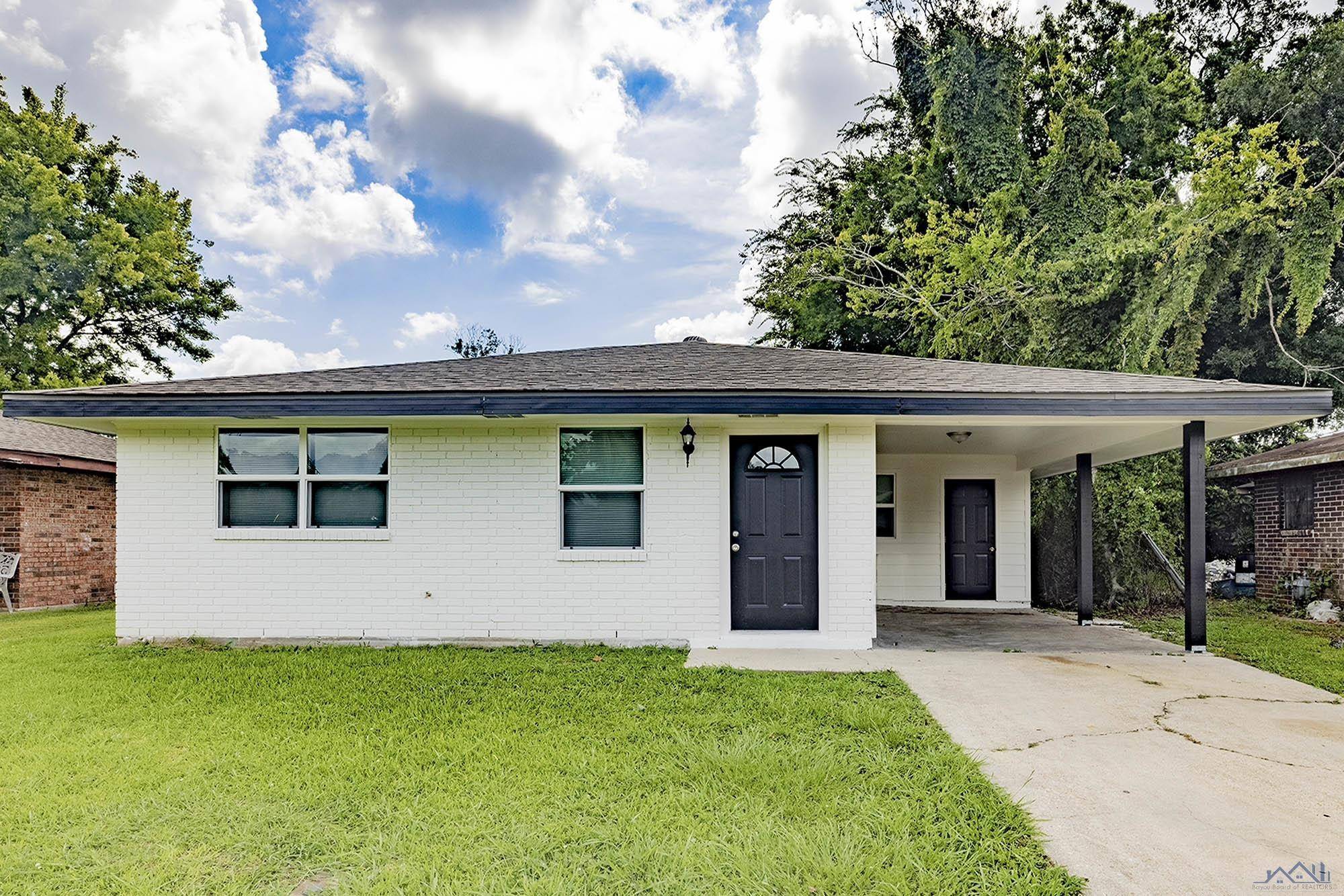 Houma, LA 70363,405 Roselawn Ave